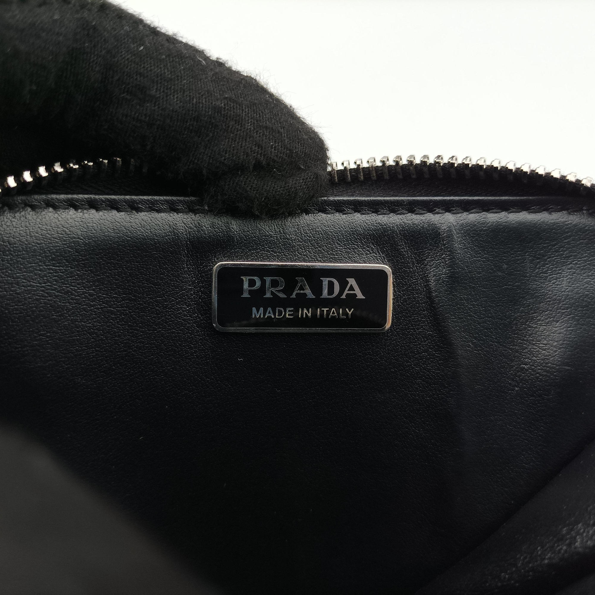 Pre-owned Prada Triangle Chain Pouch Black Leather  shoulderbag | stylenewstar