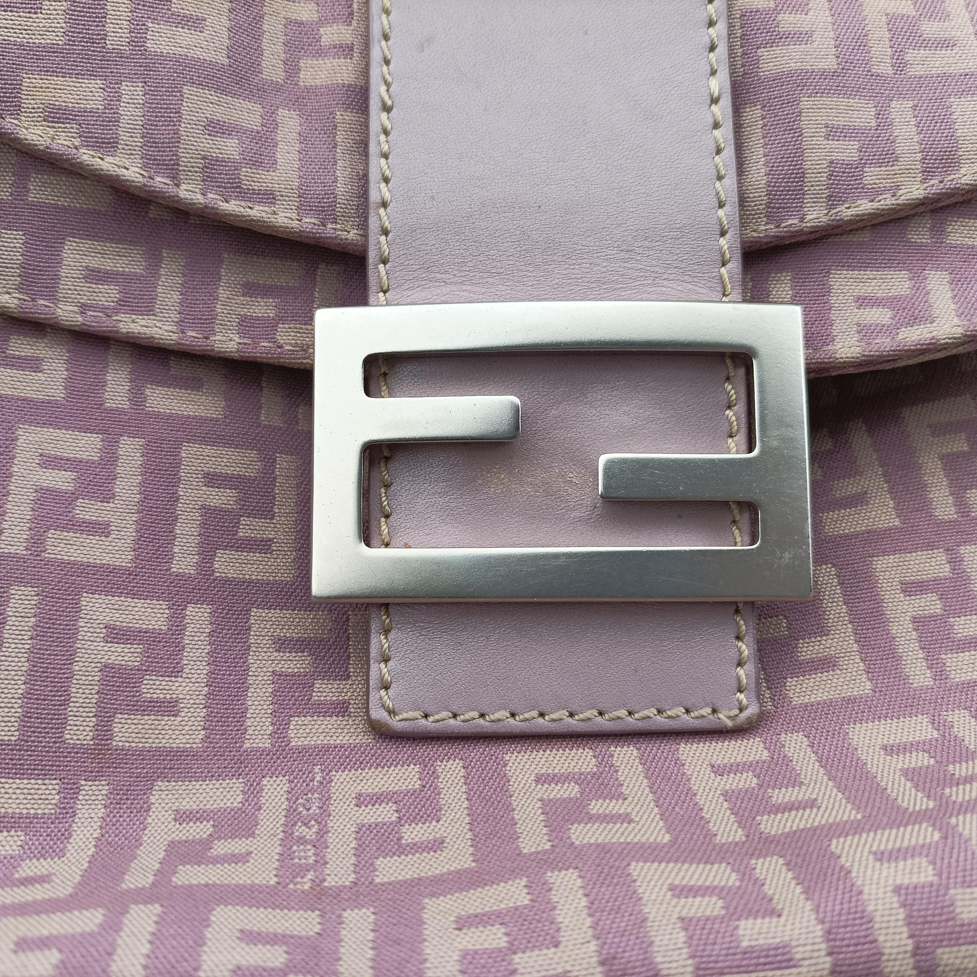 Pre-owned Fendi Zucchino Baguette Pink canvas 8BR003 handbag | stylenewstar