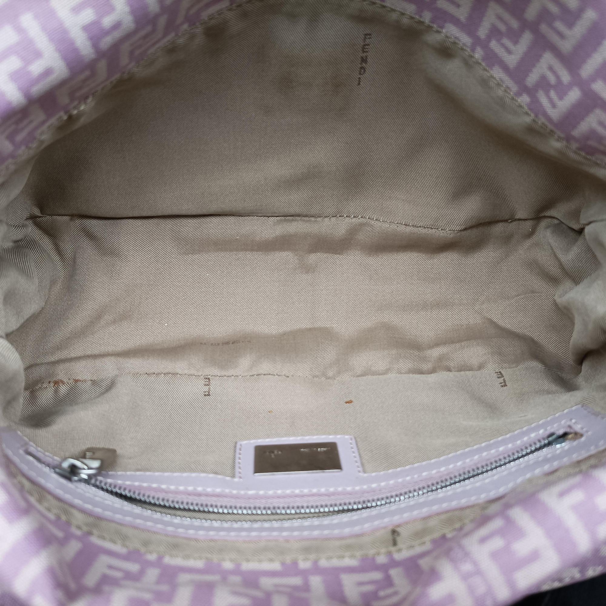 Pre-owned Fendi Zucchino Baguette Pink canvas 8BR003 handbag | stylenewstar