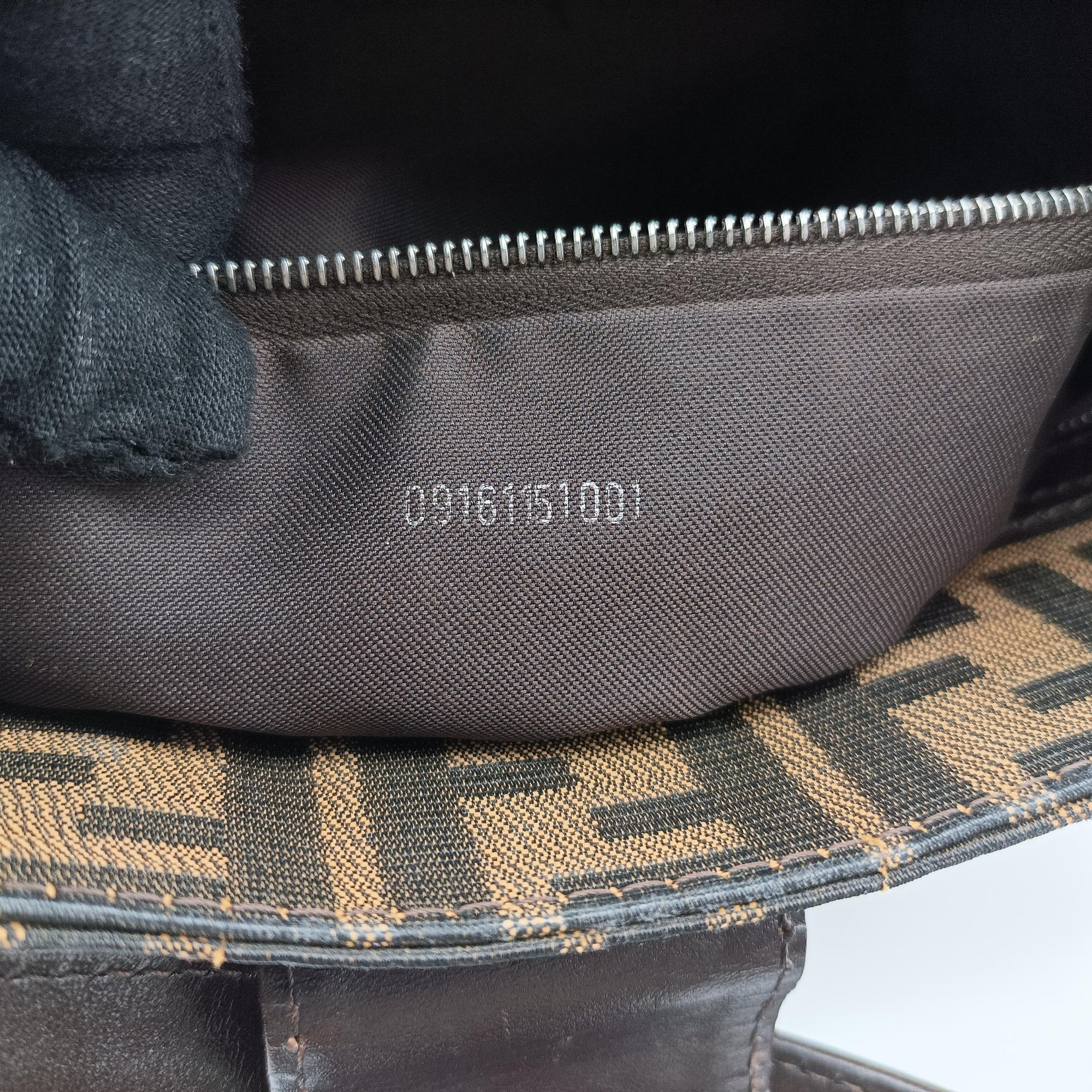 Secondhand Fendi Zucca Mamma Baguette Brown canvas×leather 091611 shoulderbag | stylenewstar