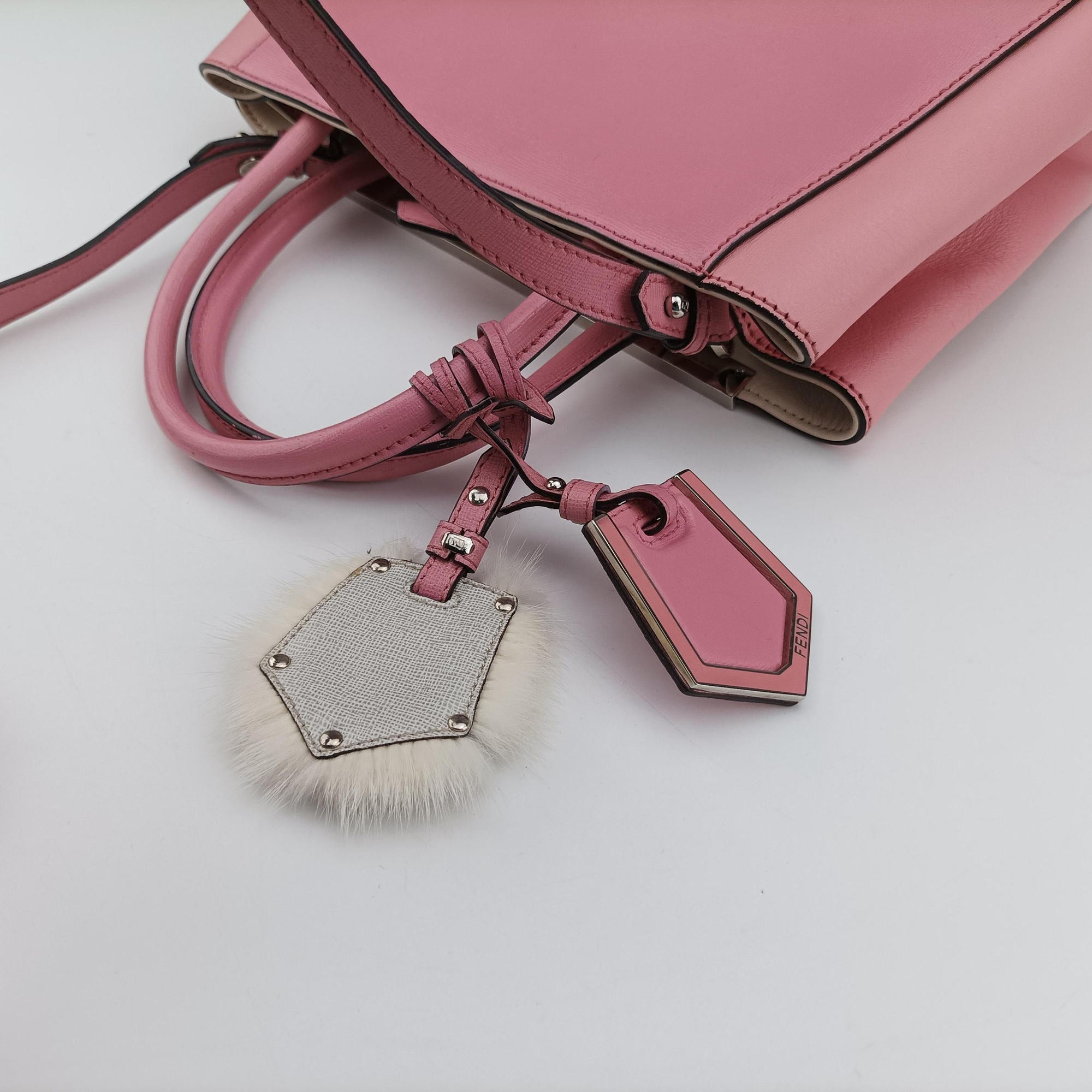Vintage Fendi Petite 2 JOURS Pink Leather 8BH253 shoulderbag | stylenewstar