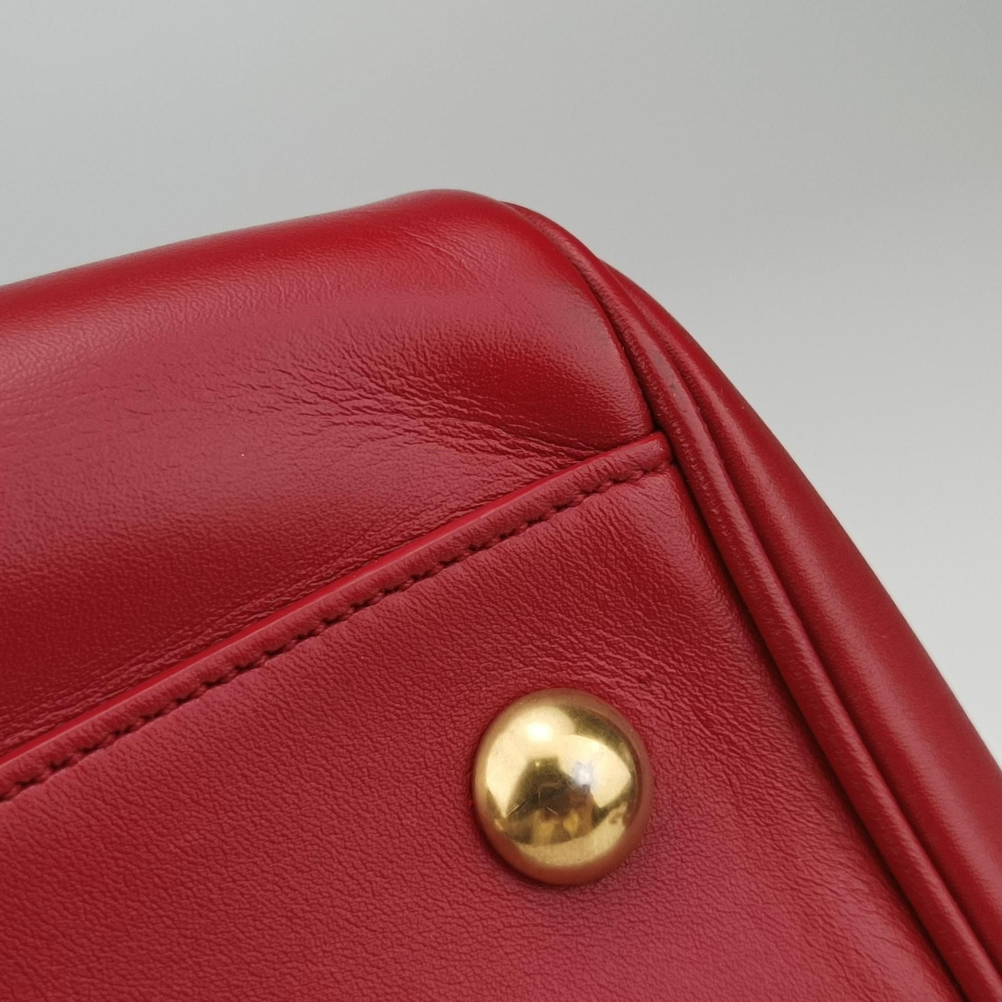 Pre-owned Yves Saint Laurent CLASSIC DUFFEL Red Leather 314704 shoulderbag | stylenewstar