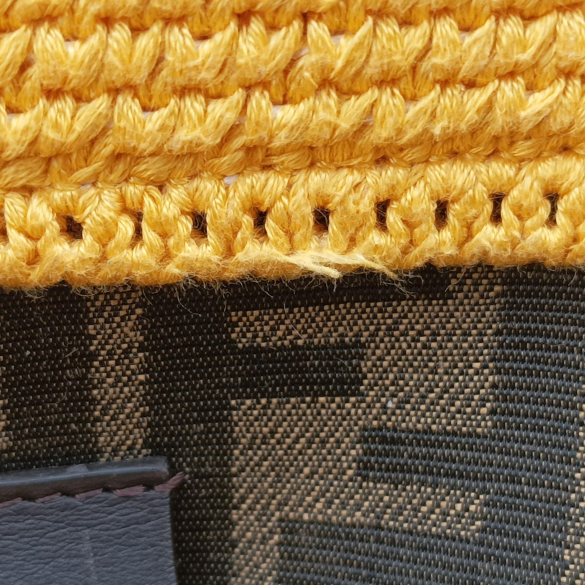 Pre-owned Fendi SUNSHINE Yellow Crochet×leather 8BH386 shoulderbag | stylenewstar