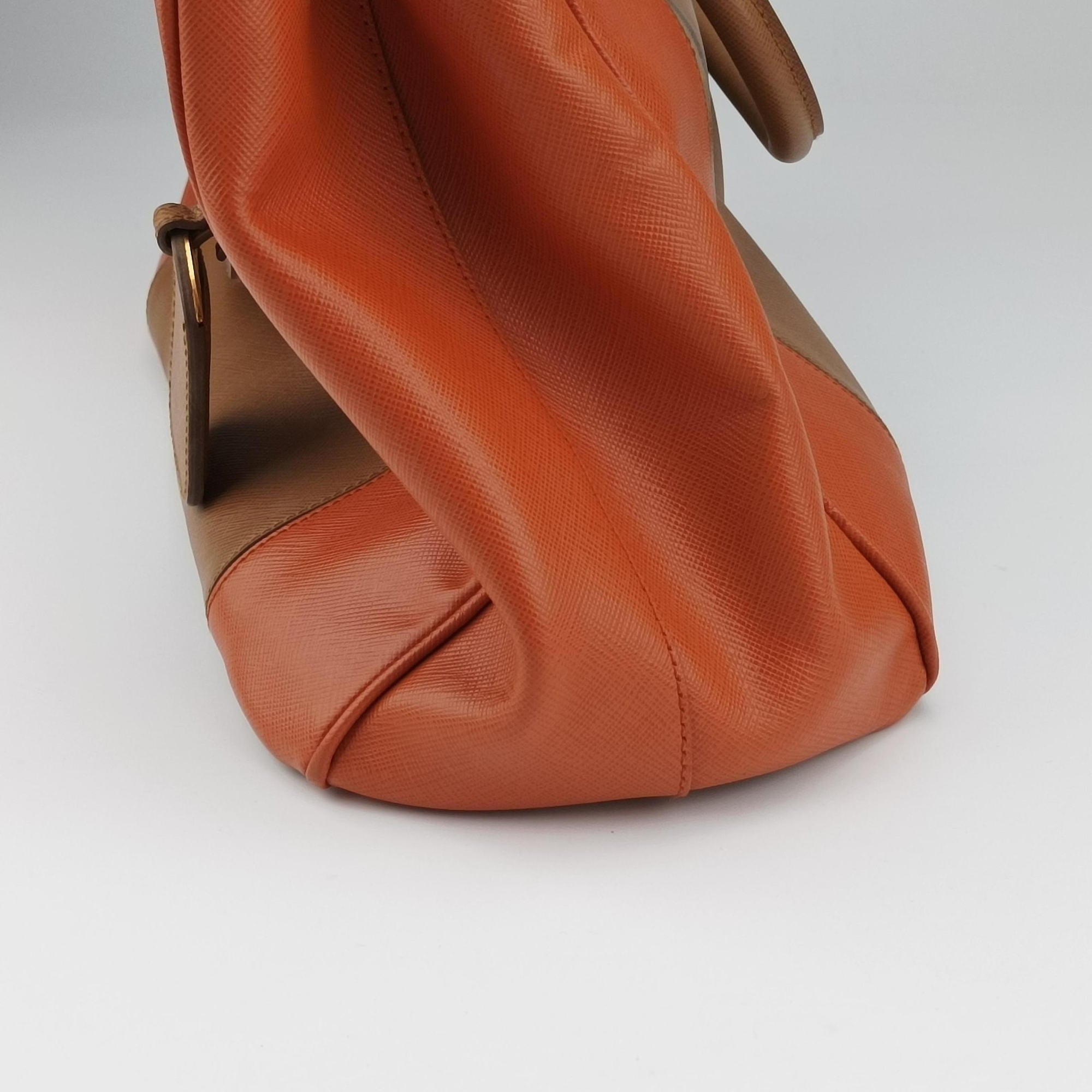 Secondhand Prada Galleria brown×orange SAFFIANO Leather B2274C shoulderbag | stylenewstar