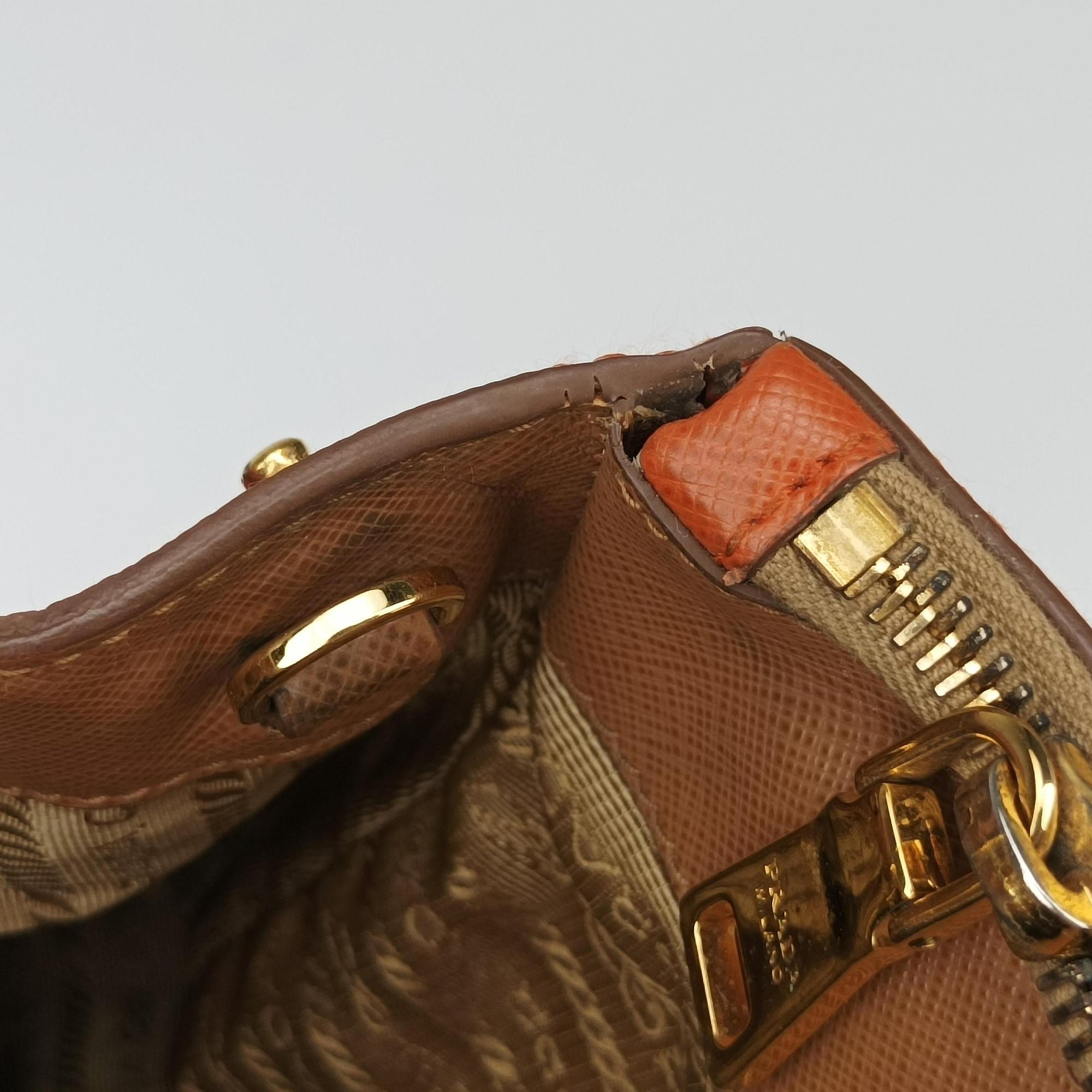 Secondhand Prada Galleria brown×orange SAFFIANO Leather B2274C shoulderbag | stylenewstar