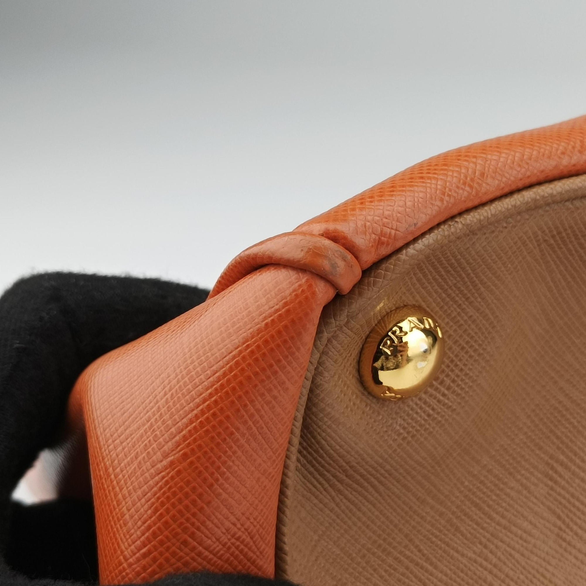 Secondhand Prada Galleria brown×orange SAFFIANO Leather B2274C shoulderbag | stylenewstar
