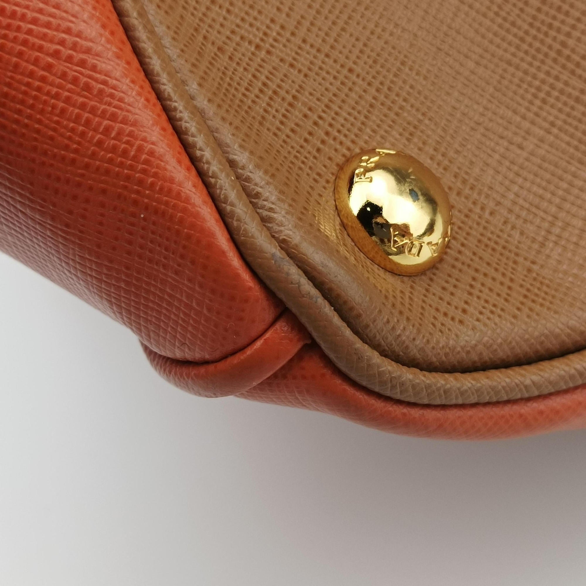Secondhand Prada Galleria brown×orange SAFFIANO Leather B2274C shoulderbag | stylenewstar