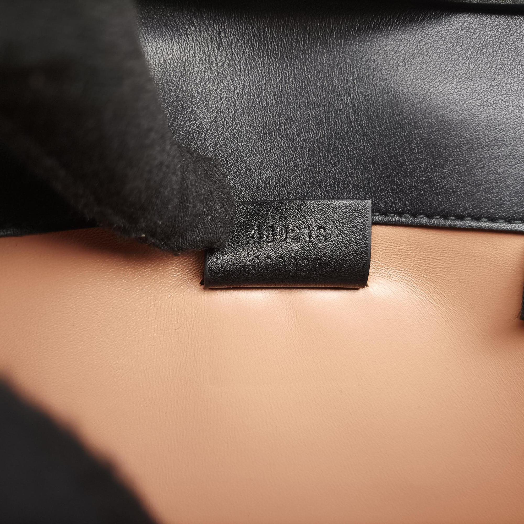 Pre-owned Gucci Broadway Black velour 489218 shoulderbag | stylenewstar
