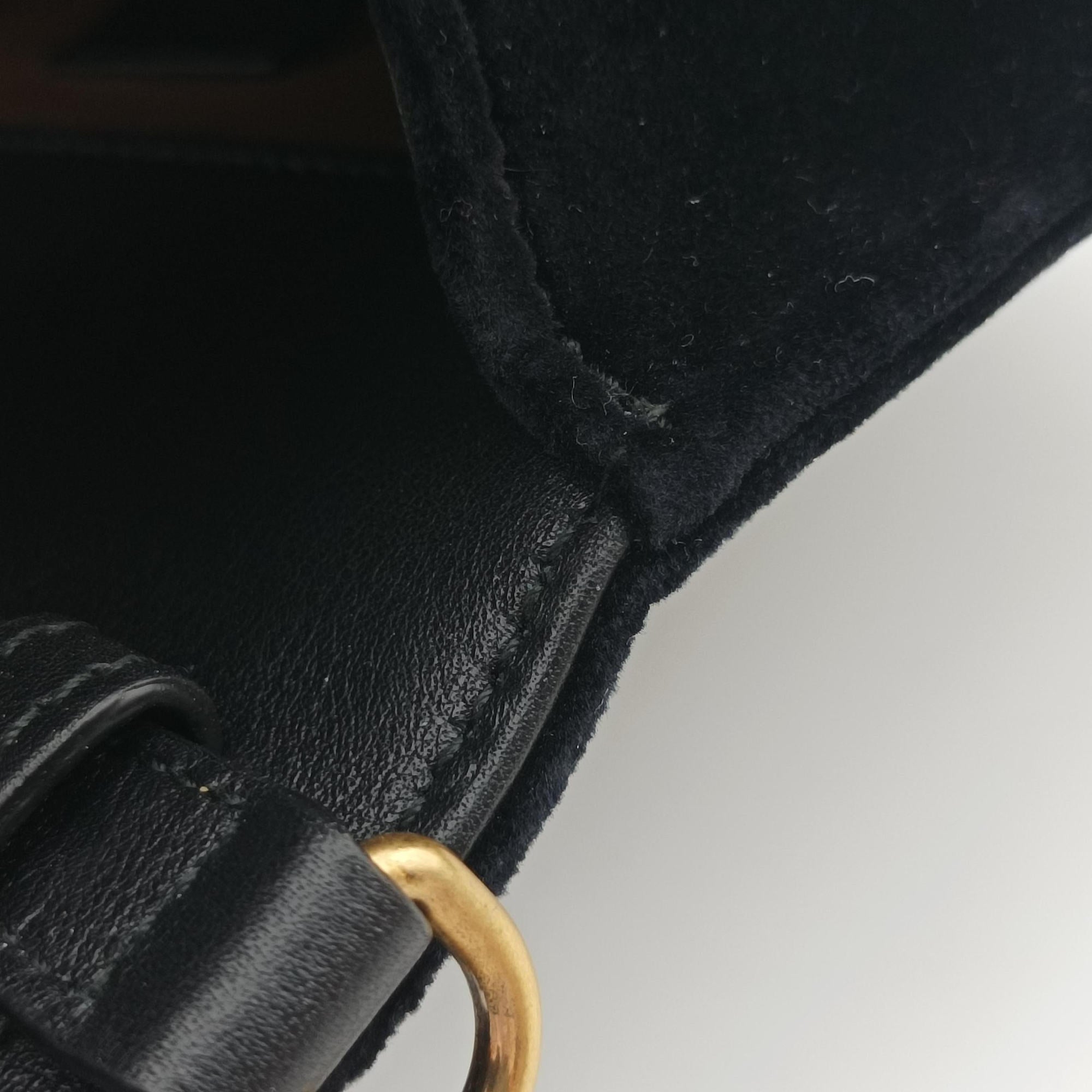 Pre-owned Gucci Broadway Black velour 489218 shoulderbag | stylenewstar