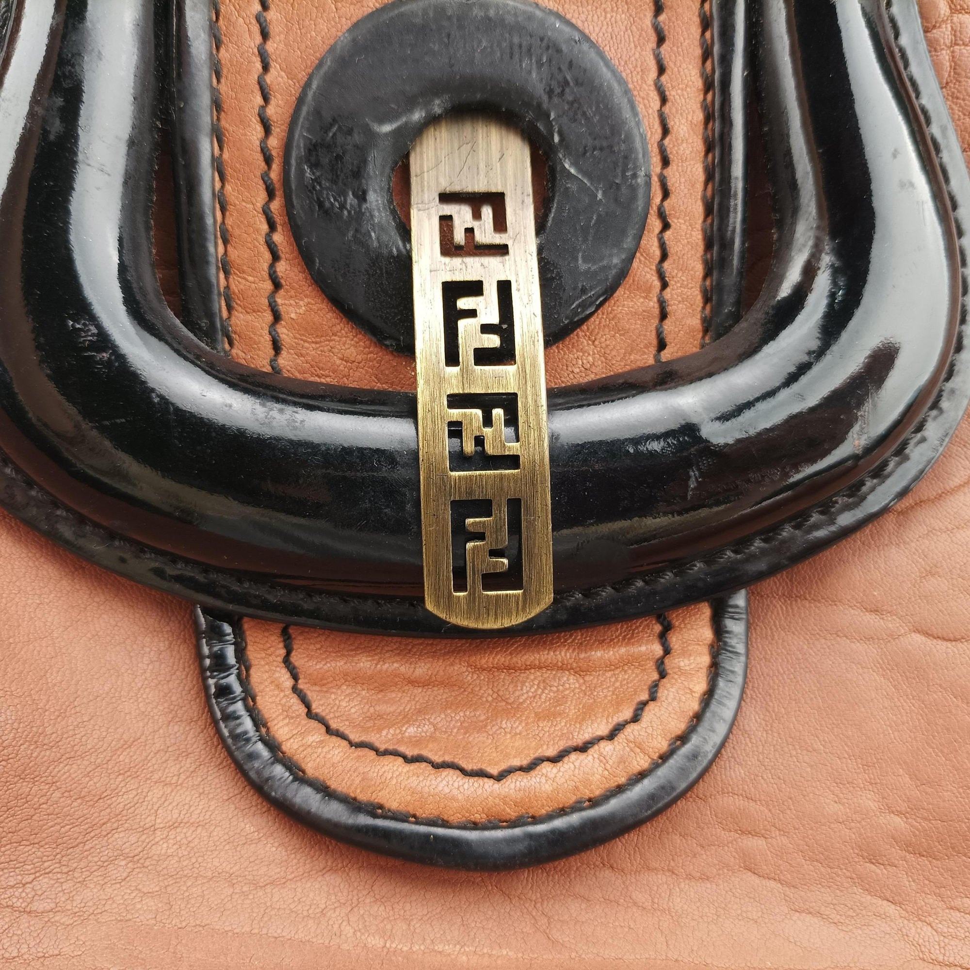 Vintage Fendi Borsa B Hobo Brown Leather 8BR563 shoulderbag | stylenewstar