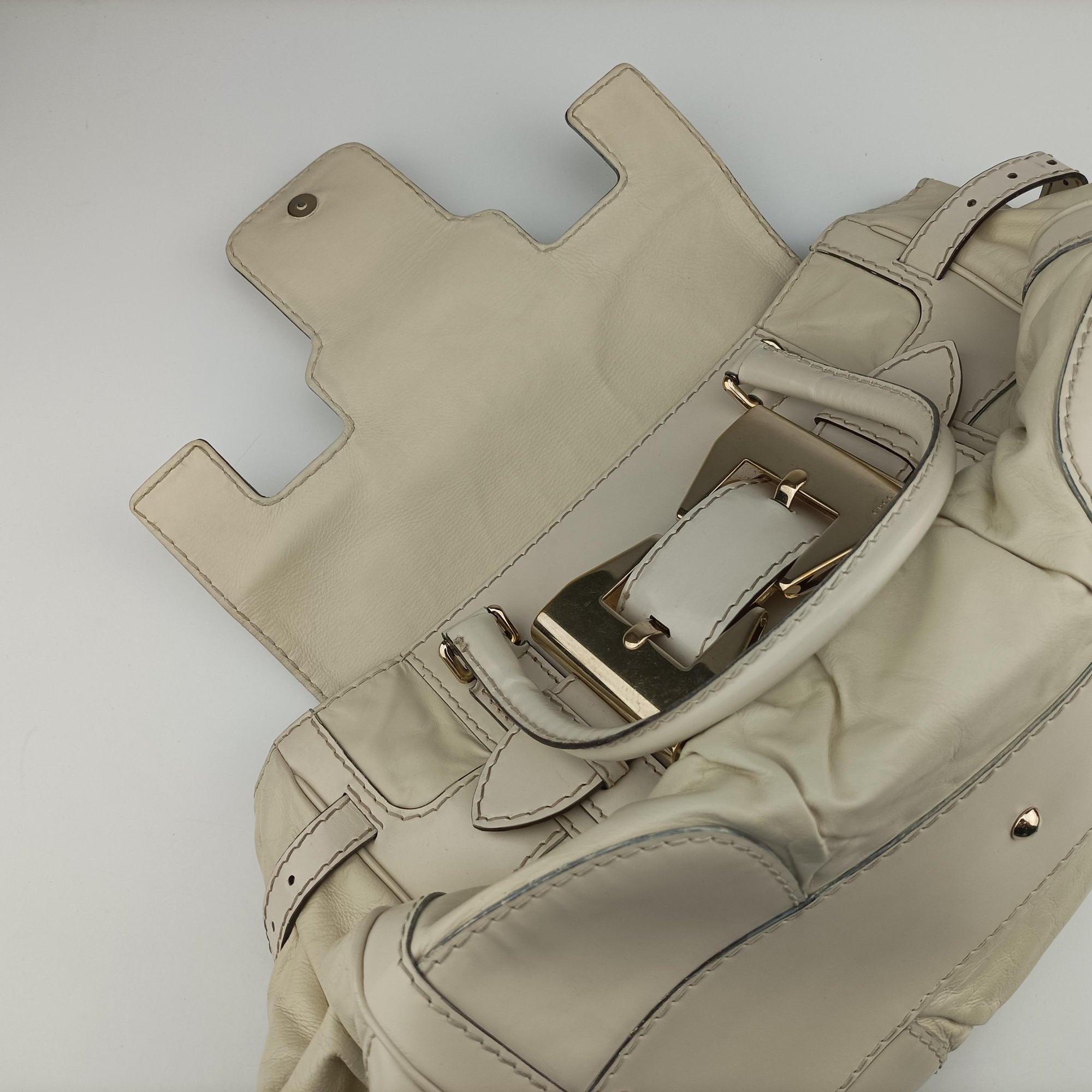 Secondhand Gucci Dialux Queen Large White Leather 189883 handbag | stylenewstar