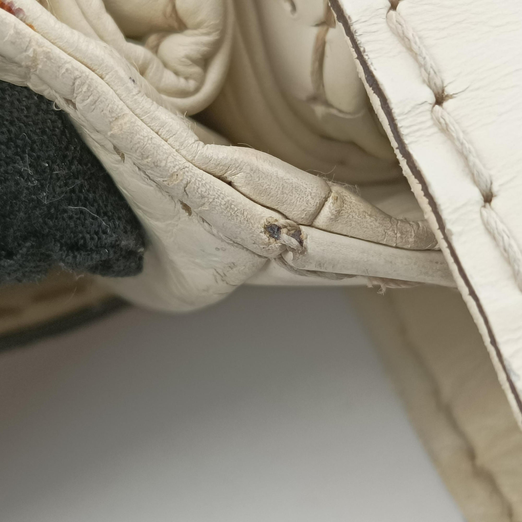 Secondhand Gucci Dialux Queen Large White Leather 189883 handbag | stylenewstar
