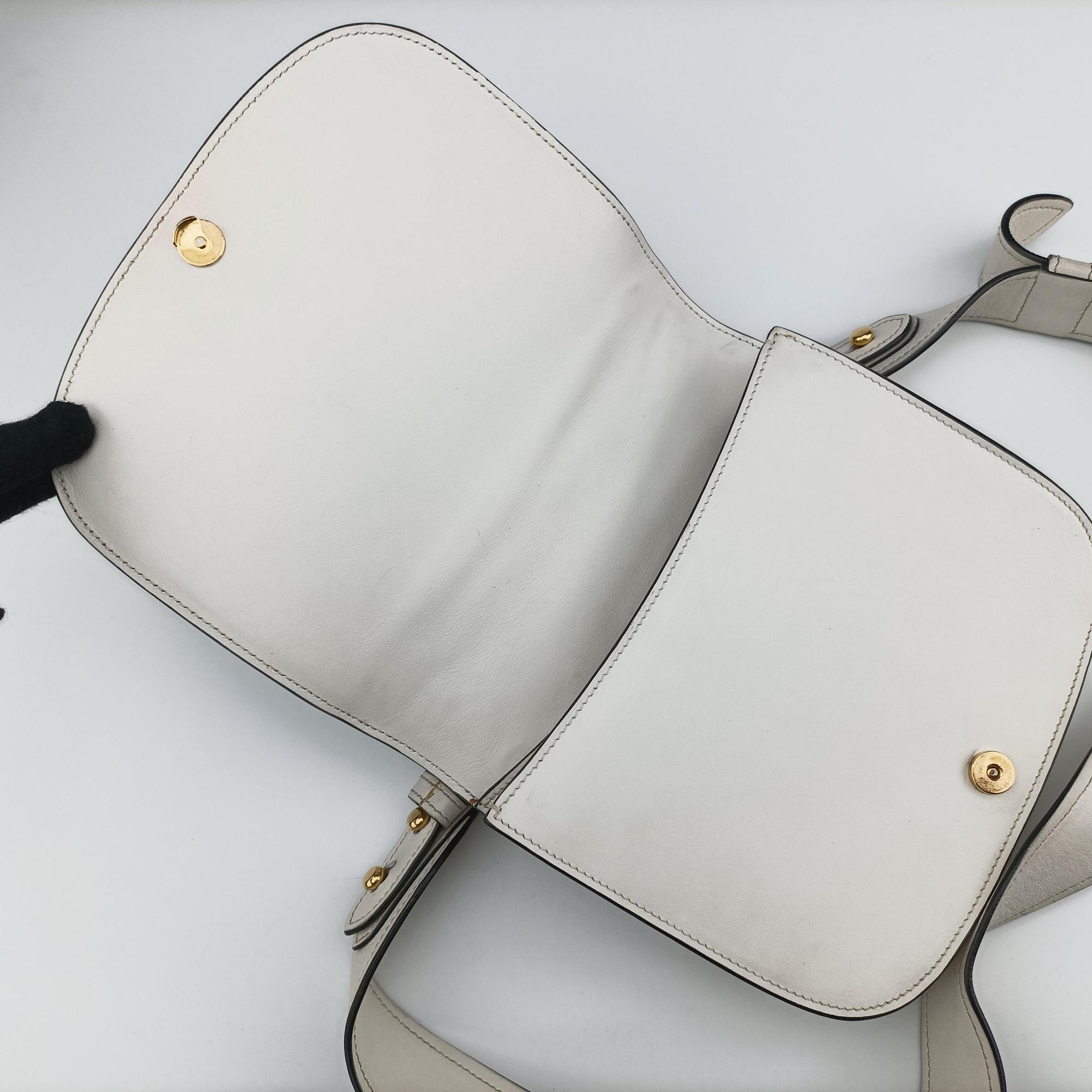 Pre-owned Prada pionniere White leather 1BD039 shoulderbag | stylenewstar