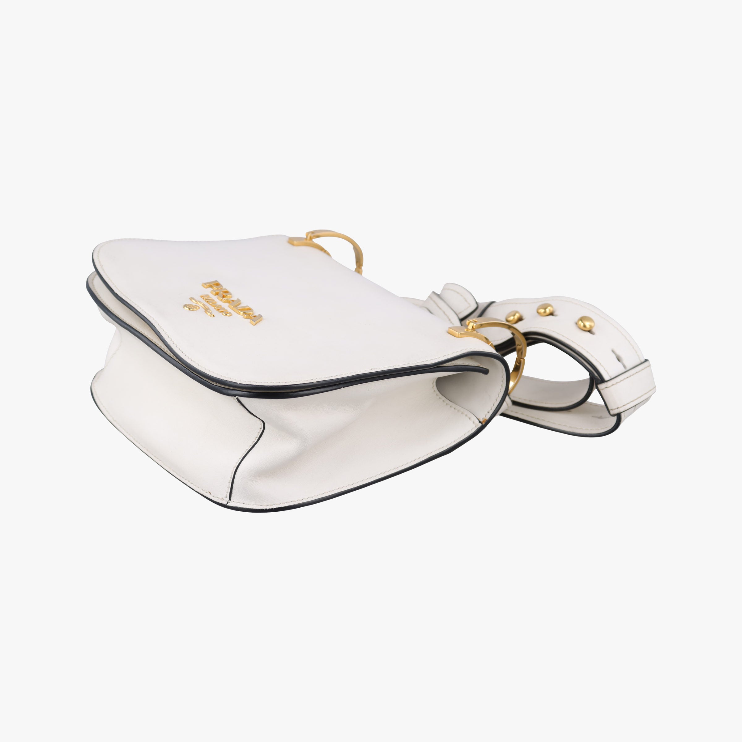 Pre-owned Prada pionniere White leather 1BD039 shoulderbag | stylenewstar