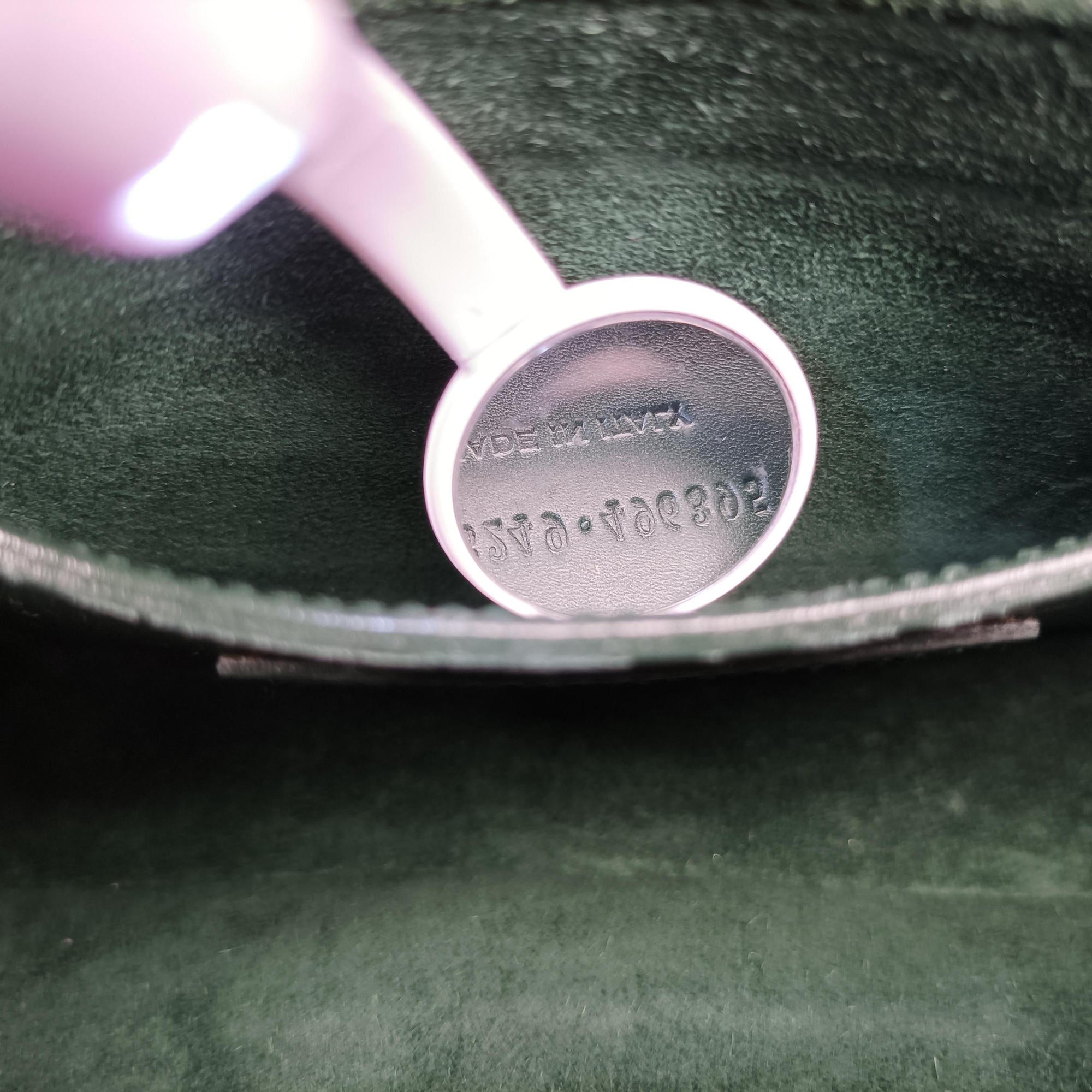 Pre-owned Yves Saint Laurent Classic Lulu Green Leather 318249 shoulderbag | stylenewstar