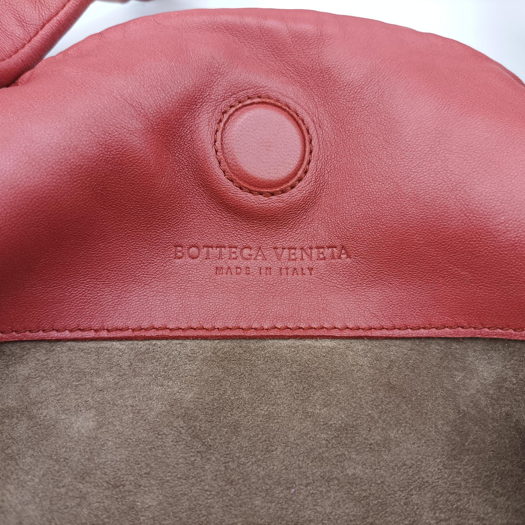 Secondhand Bottega Veneta CAMPANA Intrecciato Maroon lambskin  shoulderbag | stylenewstar
