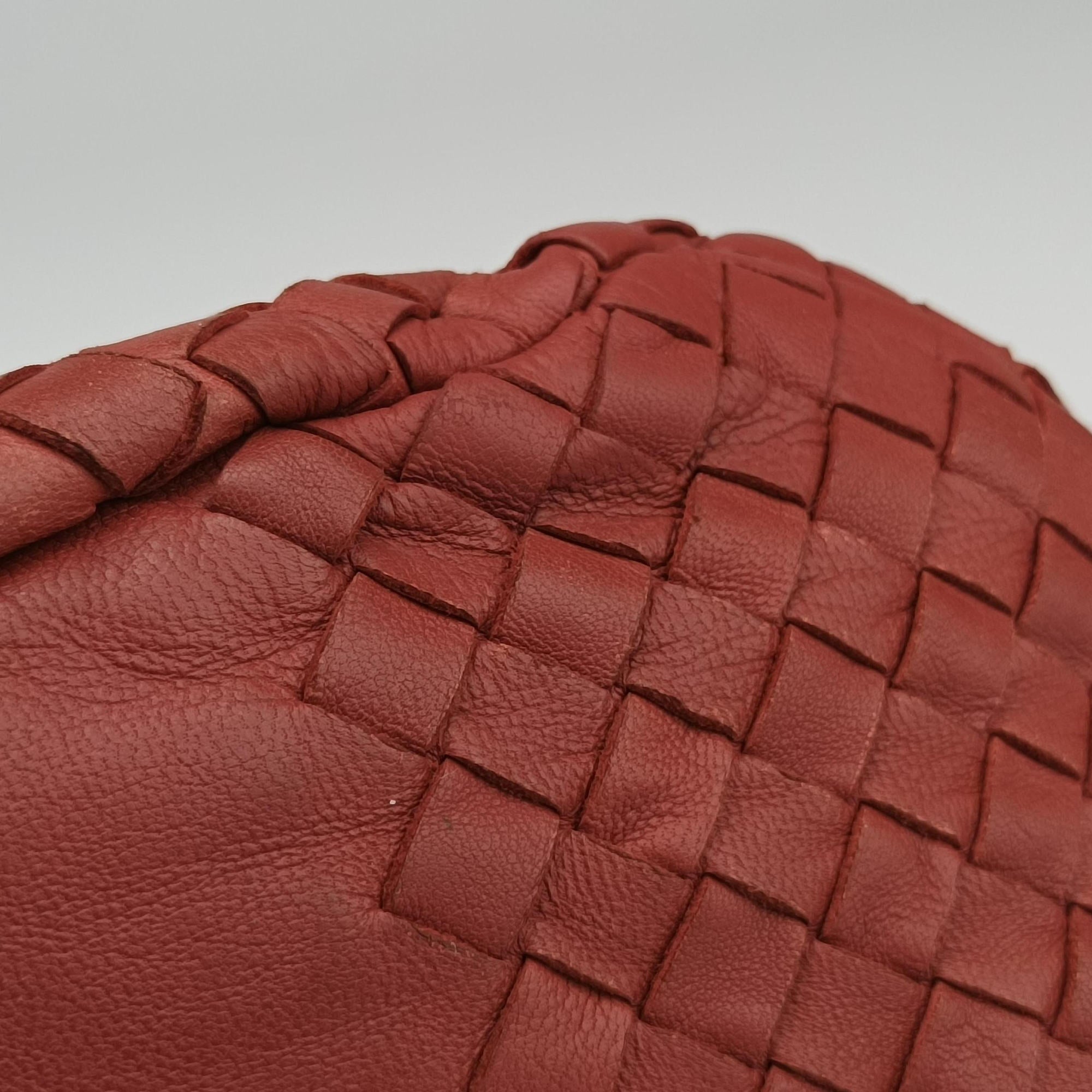 Secondhand Bottega Veneta CAMPANA Intrecciato Maroon lambskin  shoulderbag | stylenewstar