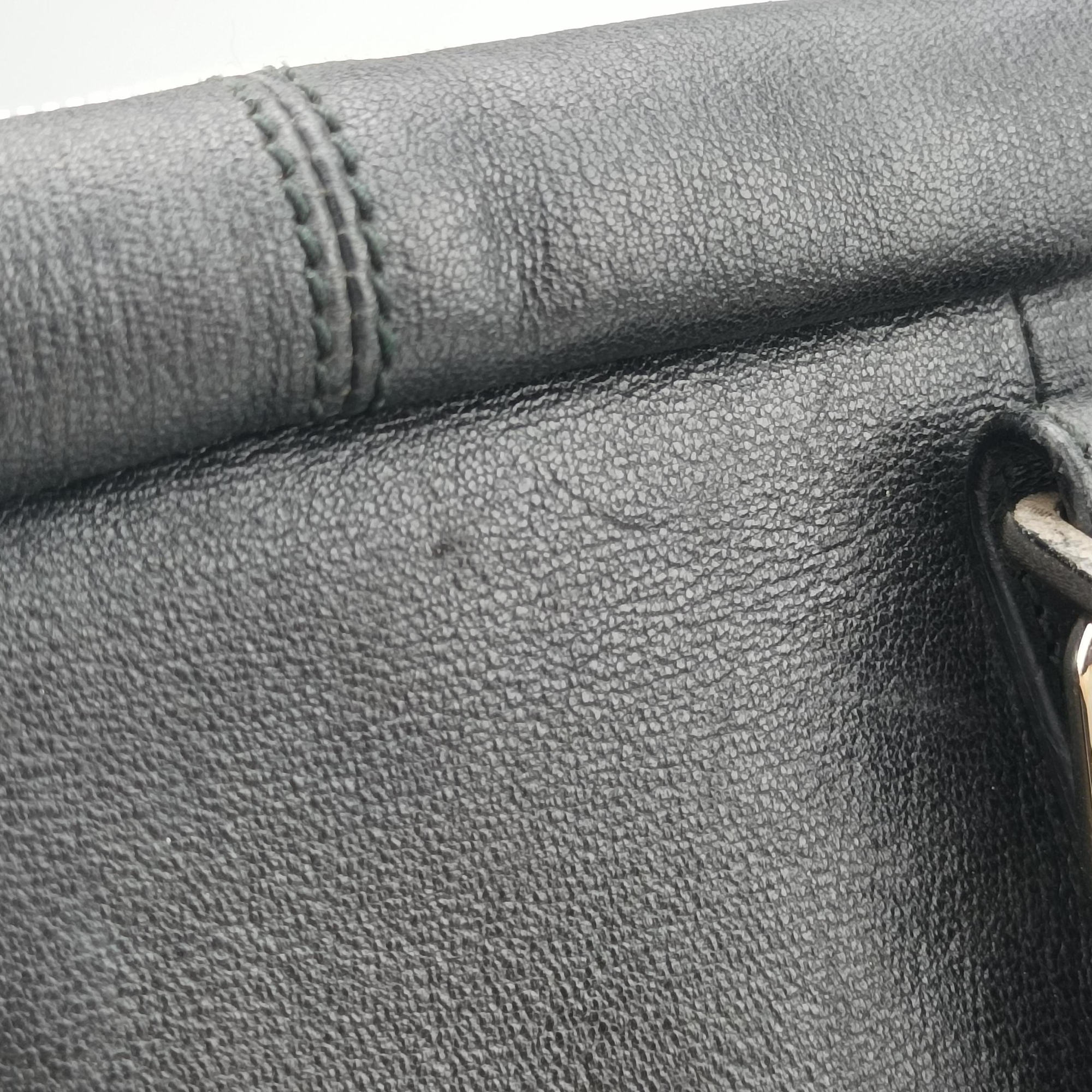 Pre-owned Yves Saint Laurent business Black Leather  handbag | stylenewstar