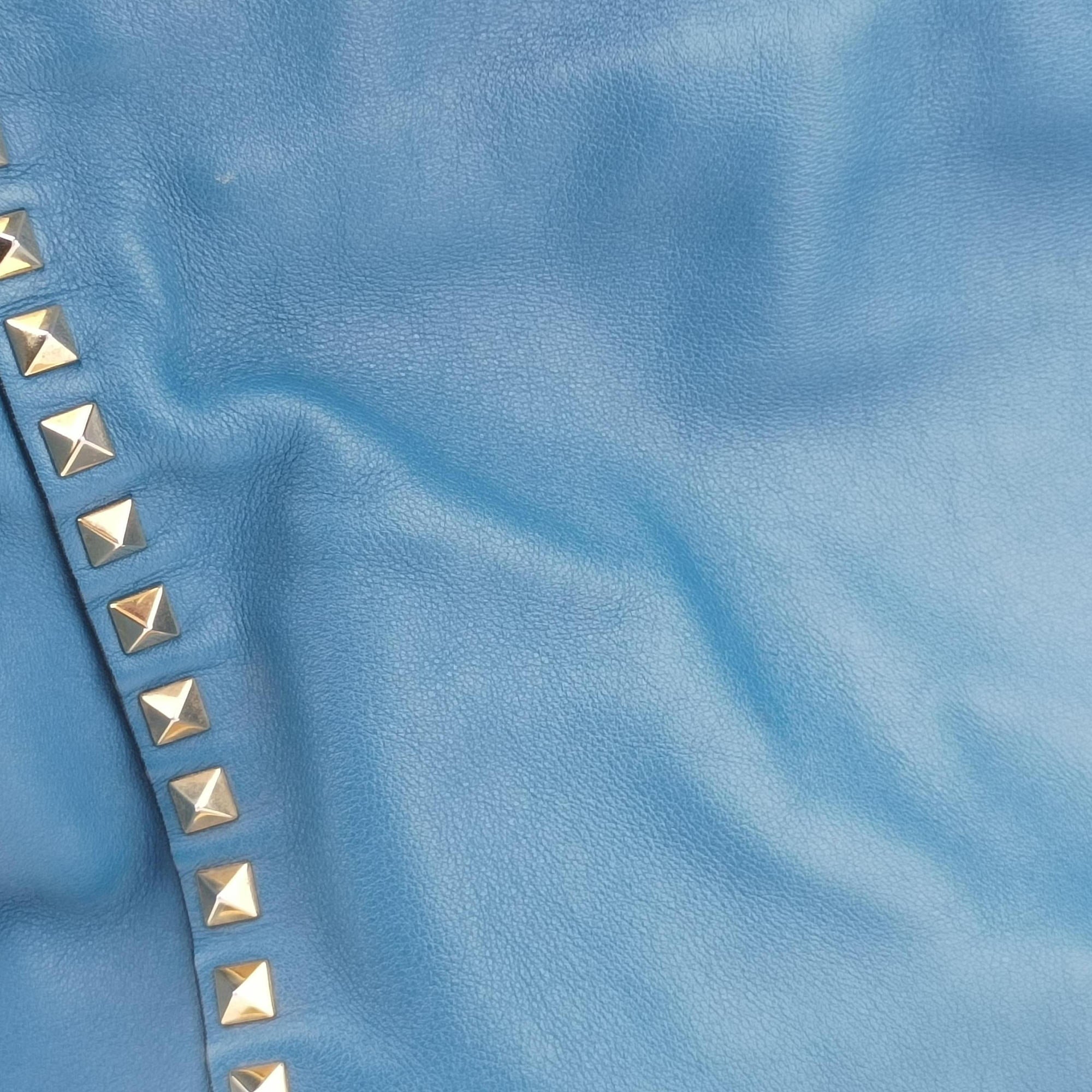 Pre-owned Valentino Rockstud Blue Leather  shoulderbag | stylenewstar