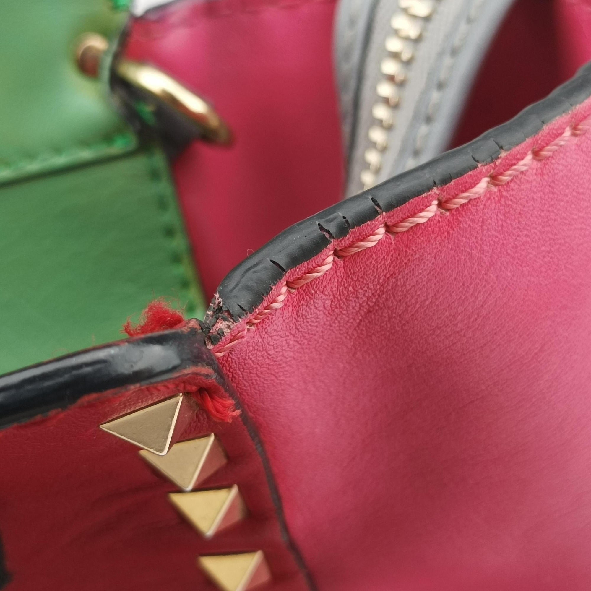 Pre-owned Valentino Rockstud Multicolour Leather  shoulderbag | stylenewstar