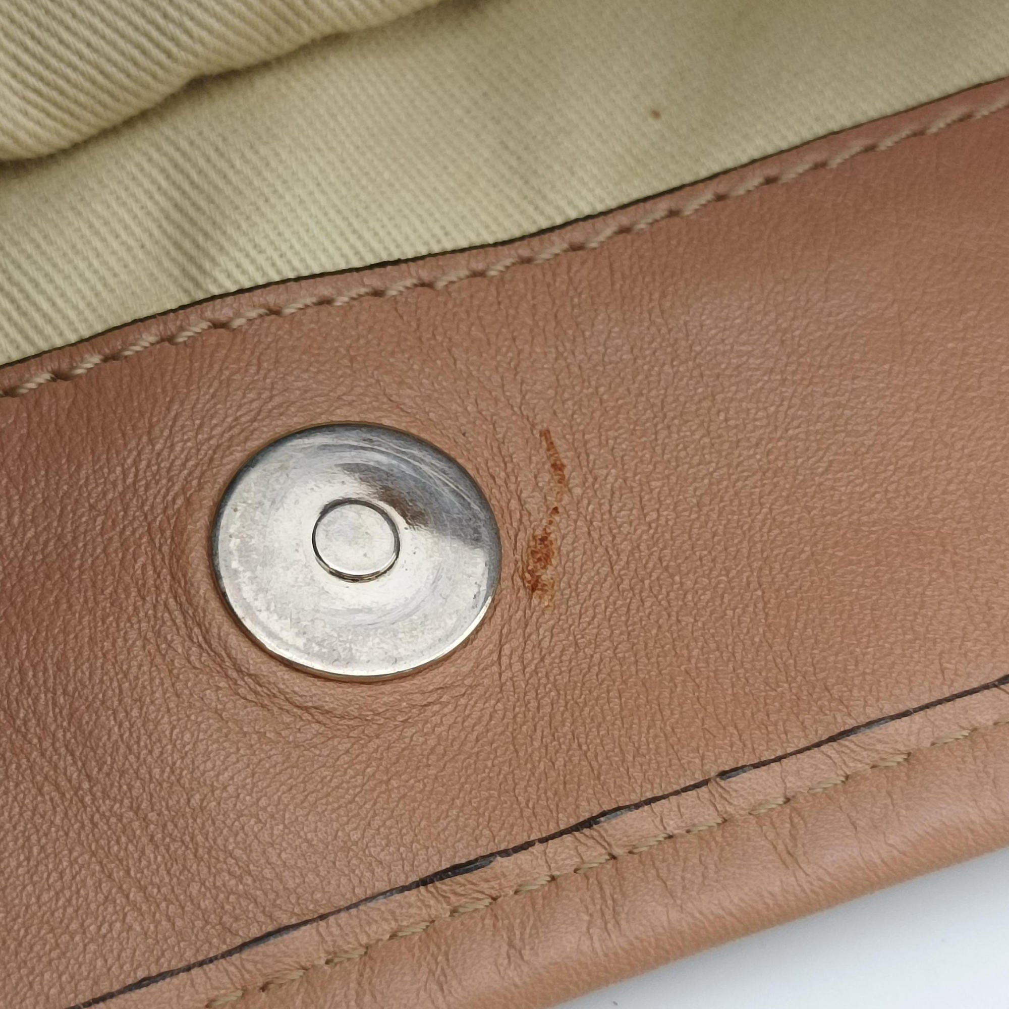 Secondhand Valentino Rockstud tote Beige Leather  handbag | stylenewstar