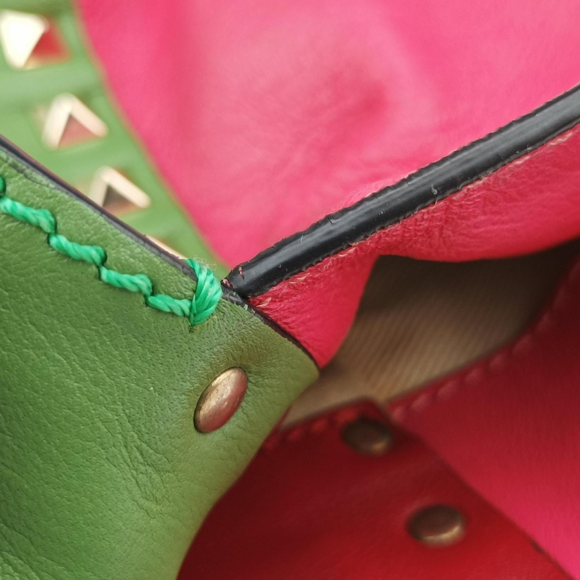 Secondhand Valentino Rockstud Multicolour Leather  shoulderbag | stylenewstar