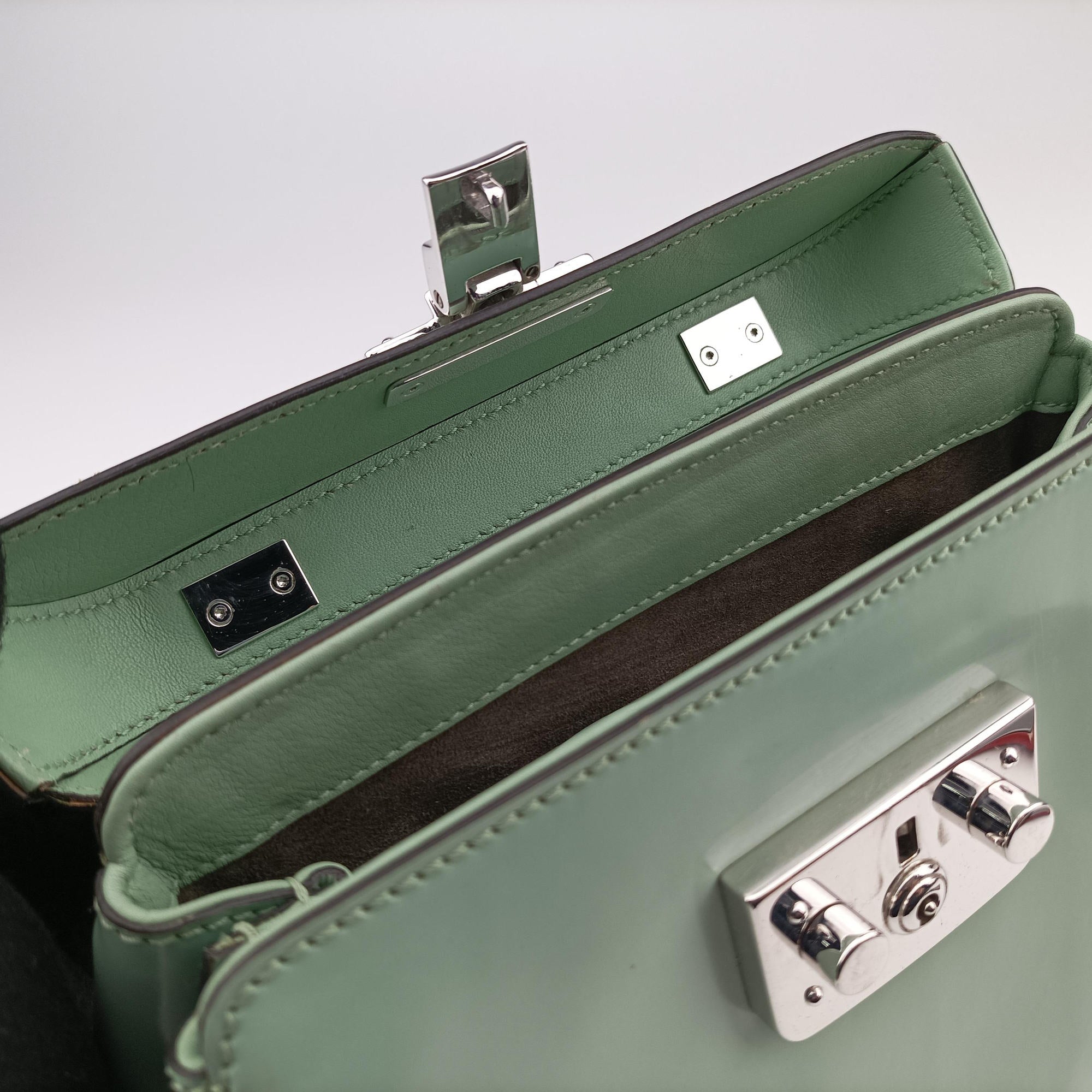 Pre-owned Gucci Bamboo Green Leather 353522 shoulderbag | stylenewstar