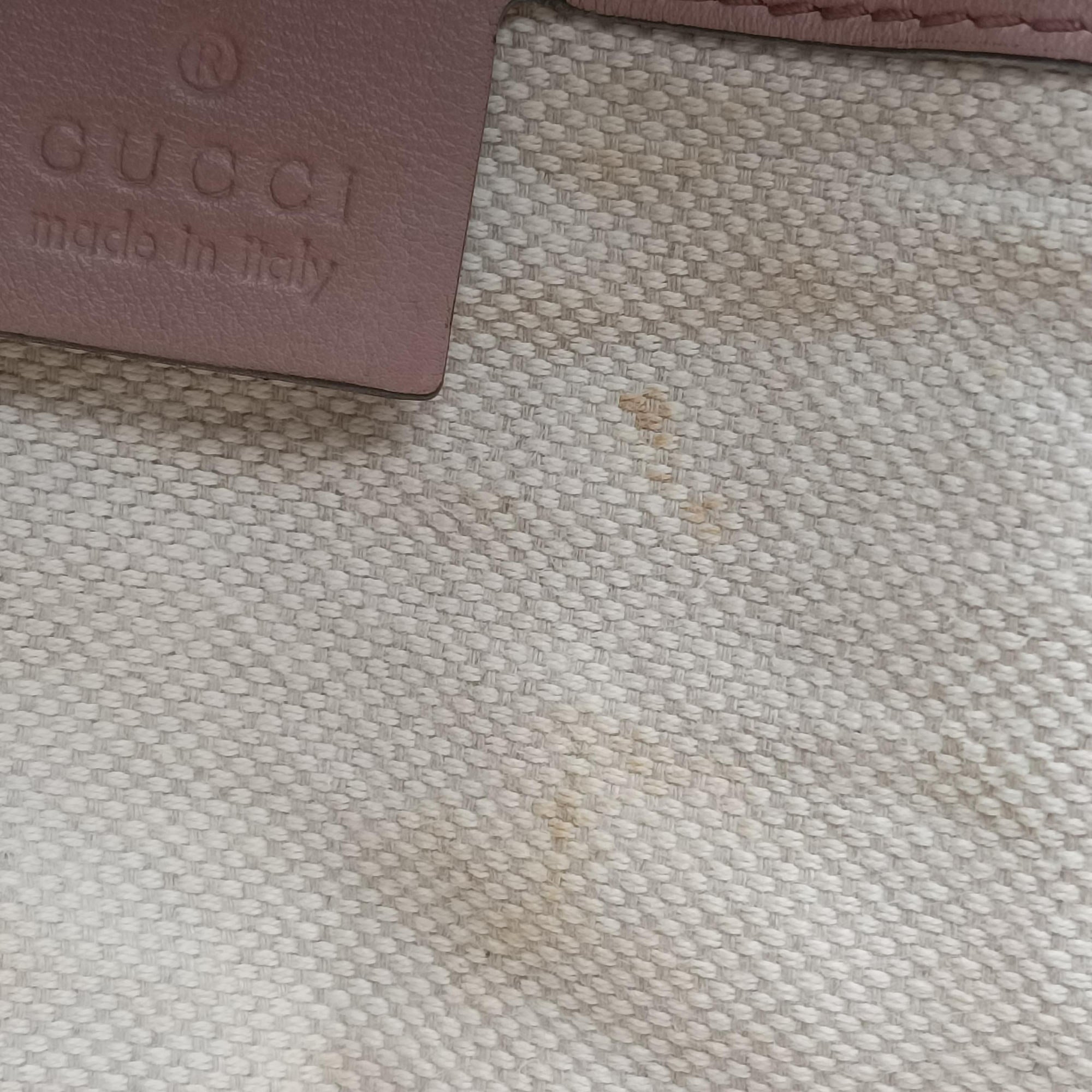 Pre-owned Gucci Soho Beige Patent Leather 308362 shoulderbag | stylenewstar