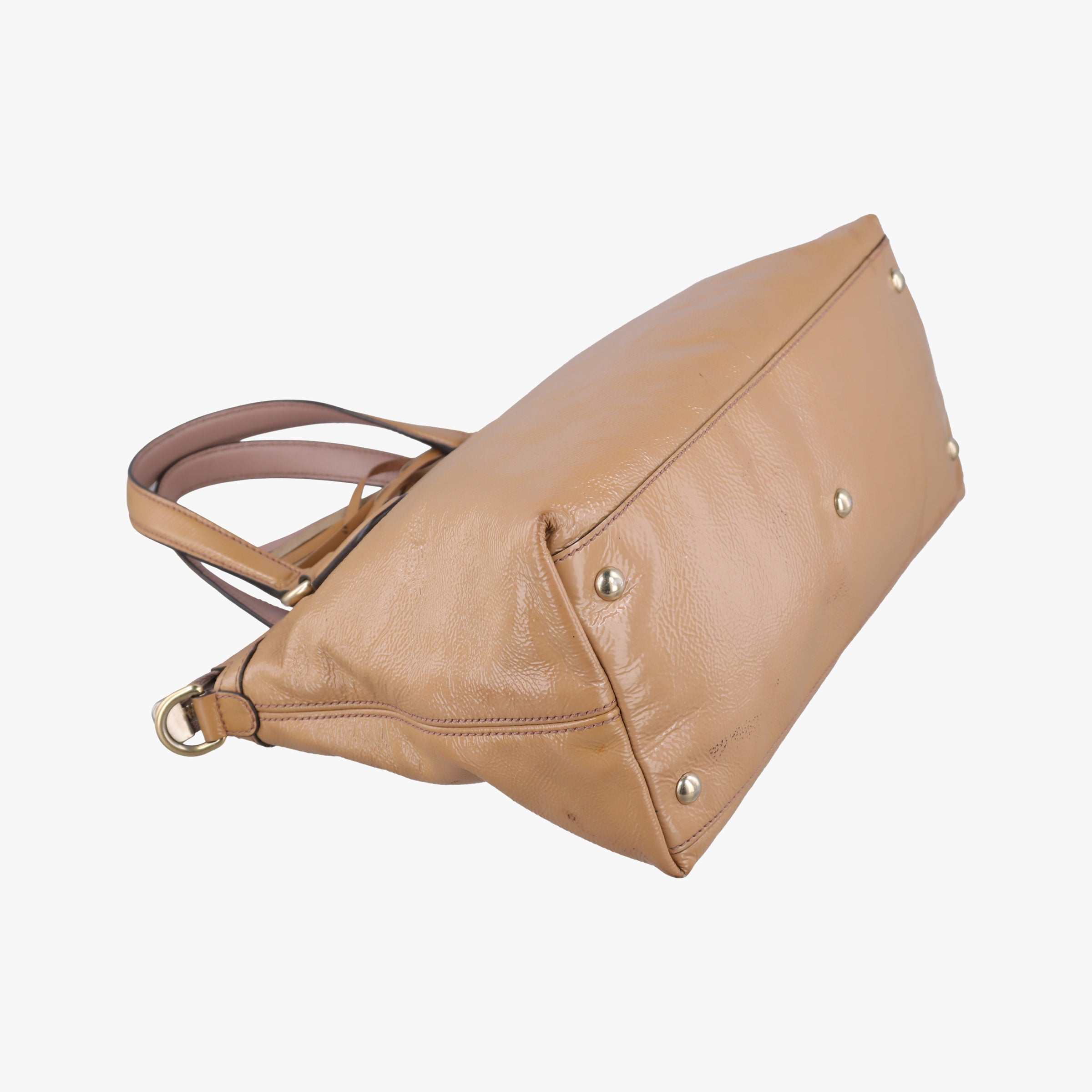 Pre-owned Gucci Soho Beige Patent Leather 308362 shoulderbag | stylenewstar