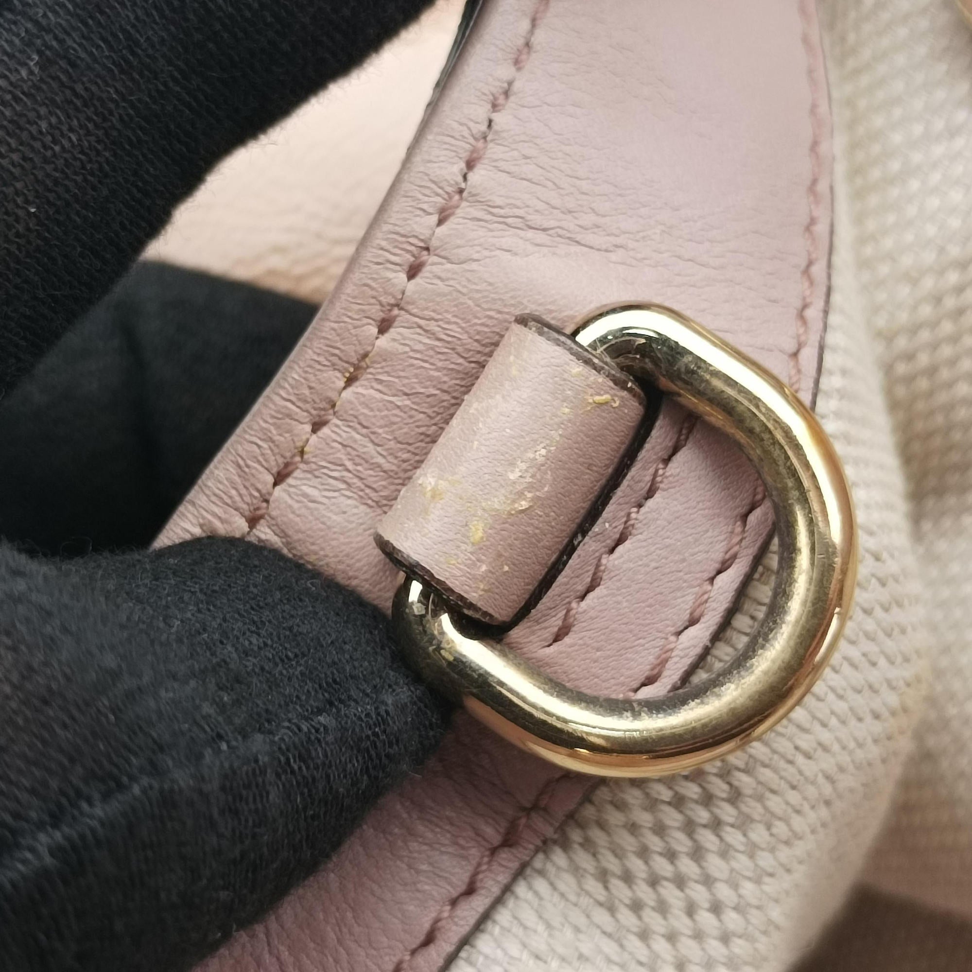 Pre-owned Gucci Soho Beige Patent Leather 282309 shoulderbag | stylenewstar