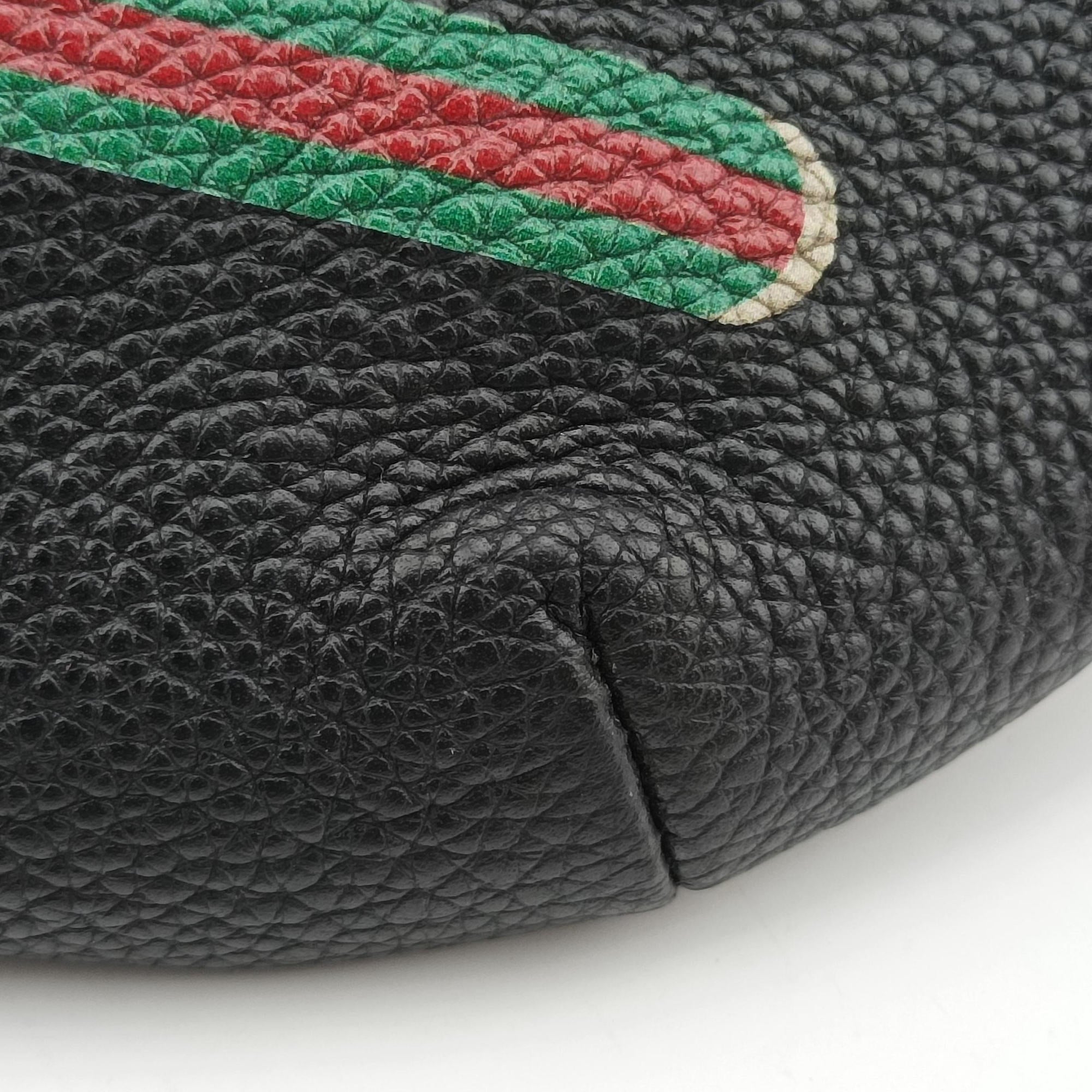 Pre-owned Gucci Gucci Print Black Leather 527792 bum bag/waist bag | stylenewstar