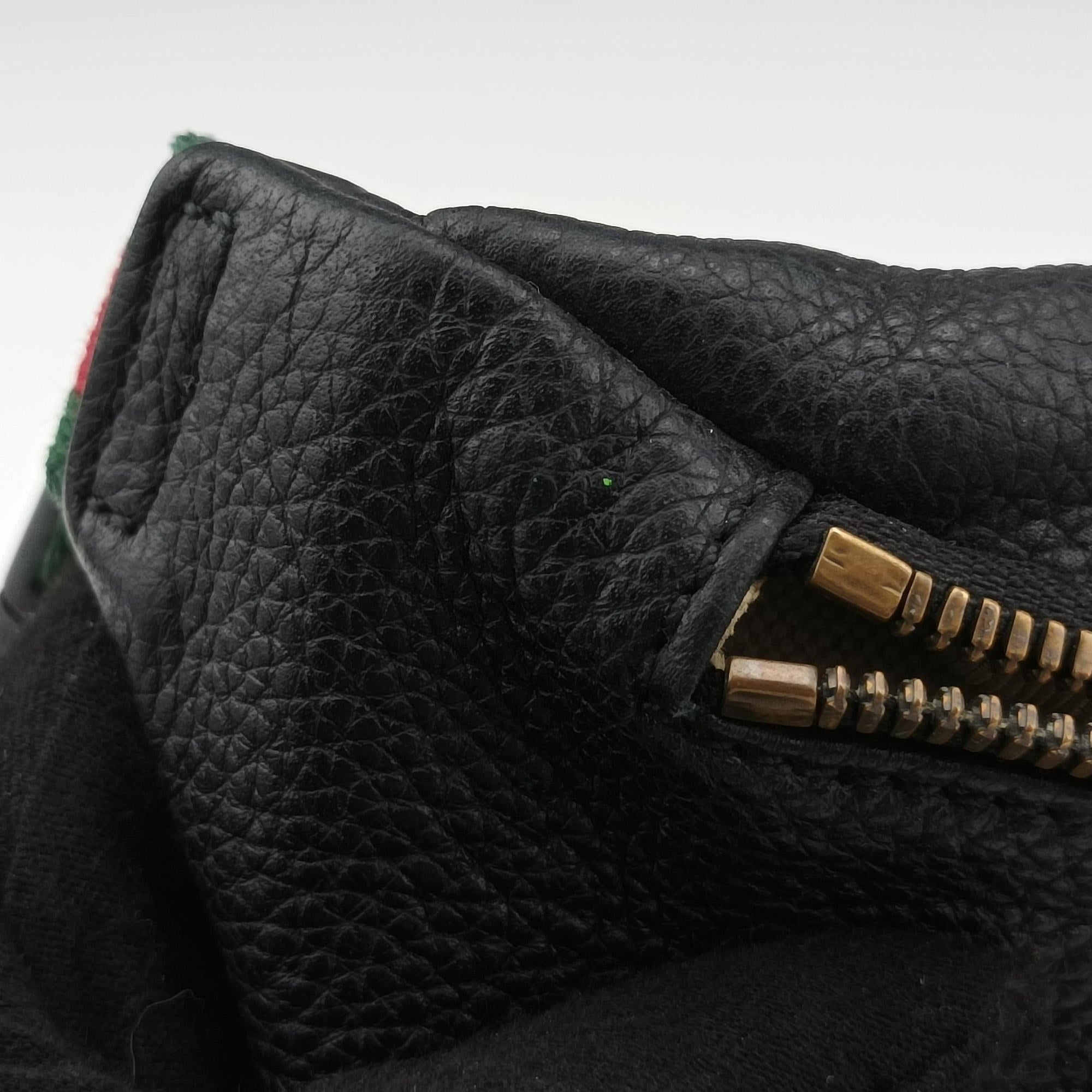 Pre-owned Gucci Gucci Print Black Leather 527792 bum bag/waist bag | stylenewstar