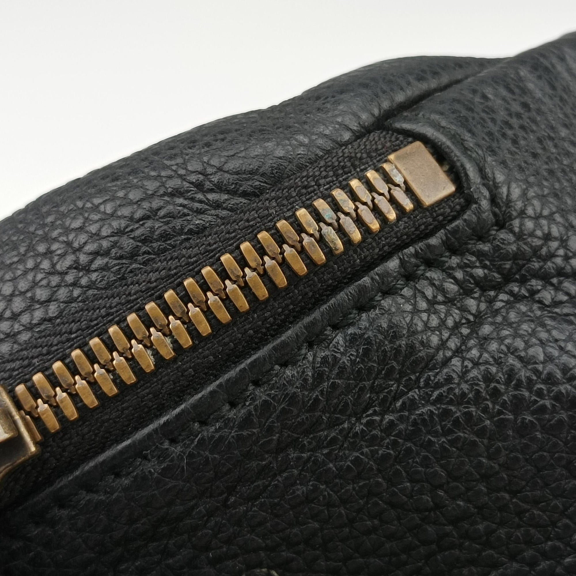 Pre-owned Gucci Gucci Print Black Leather 527792 bum bag/waist bag | stylenewstar