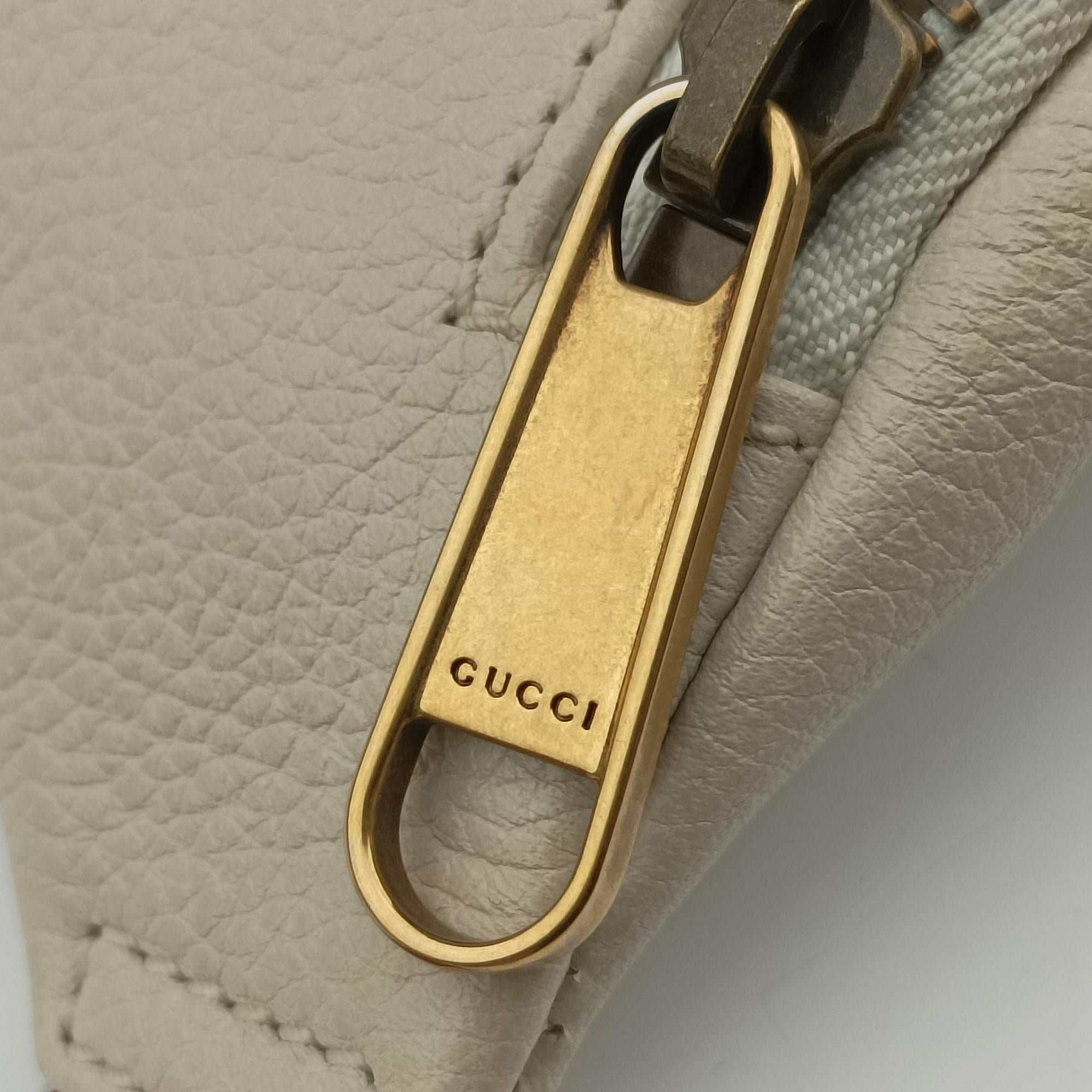 Pre-owned Gucci Gucci print White Leather 527792 bum bag/waist bag | stylenewstar