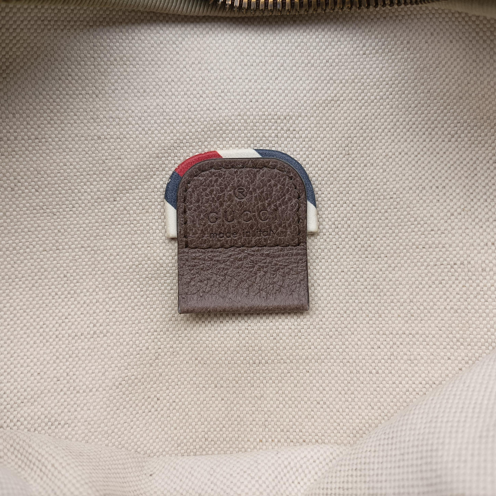 Pre-owned Gucci GG Supreme Courrier beige×Multi PVC coated canvas 529711 bum bag/waist bag | stylenewstar