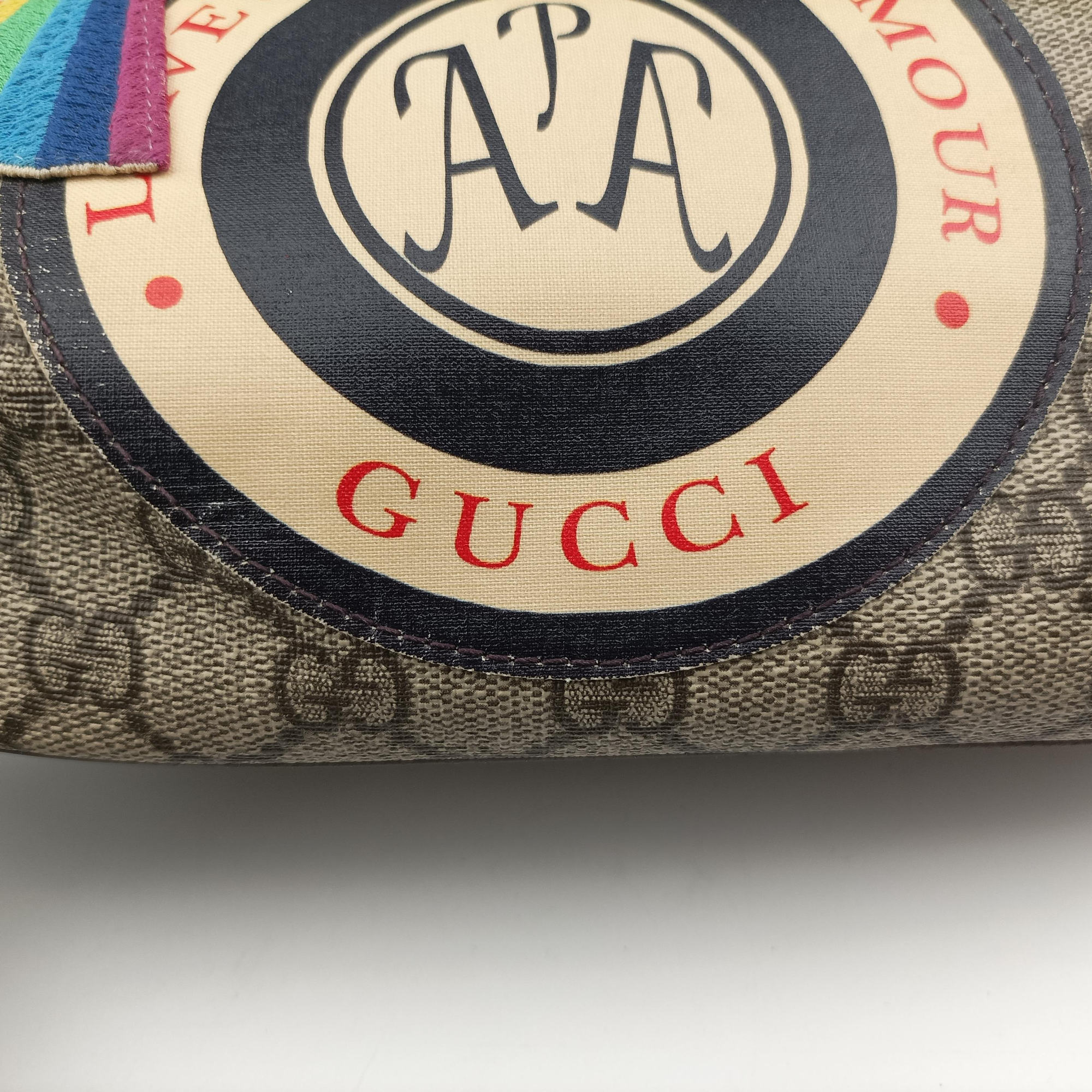 Pre-owned Gucci GG Supreme Courrier beige×Multi PVC coated canvas 529711 bum bag/waist bag | stylenewstar