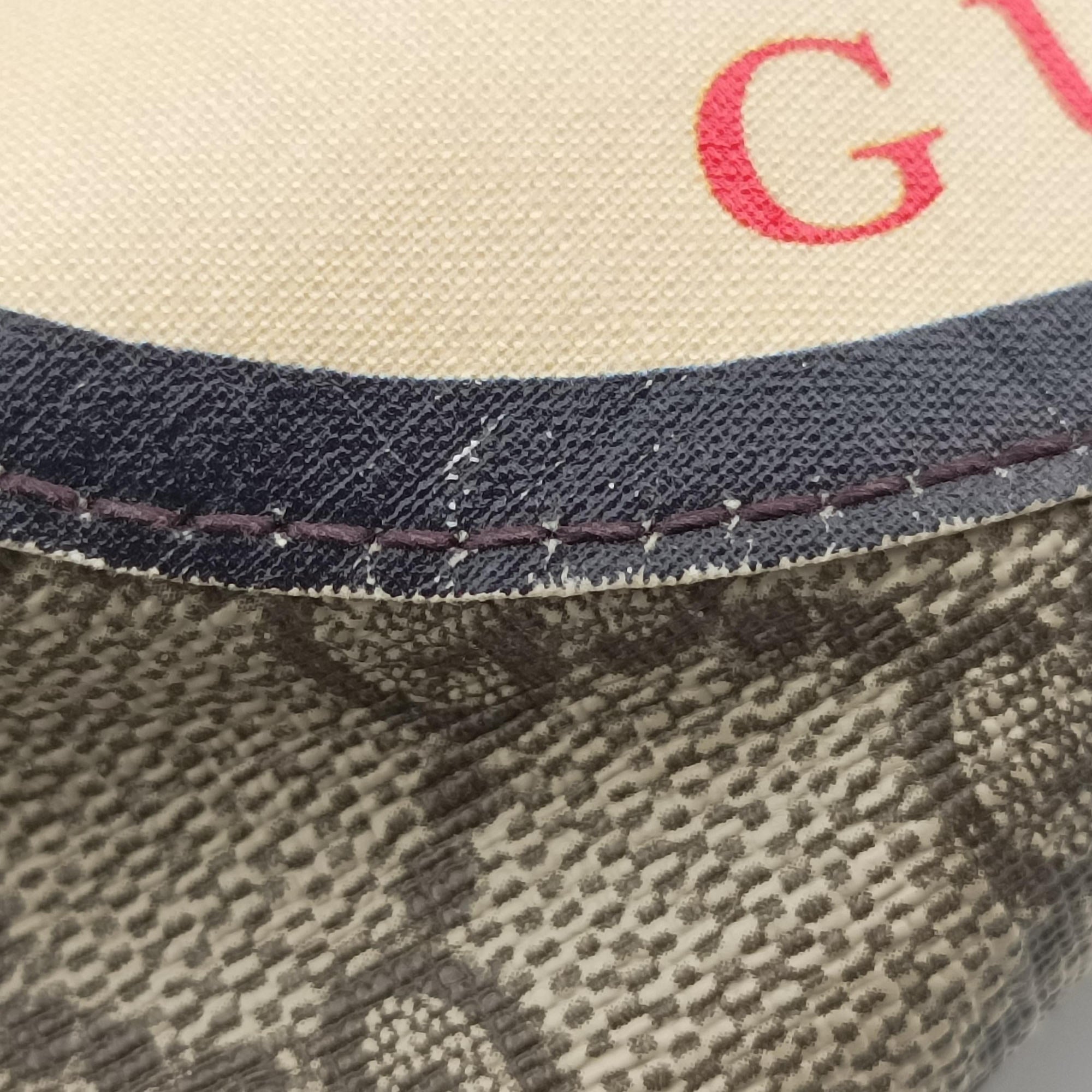 Pre-owned Gucci GG Supreme Courrier beige×Multi PVC coated canvas 529711 bum bag/waist bag | stylenewstar