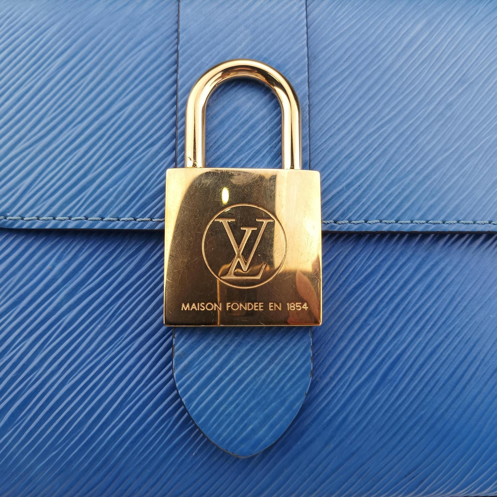 Secondhand Louis Vuitton Locky BB BLEU JEAN Epi M53159 shoulderbag | stylenewstar