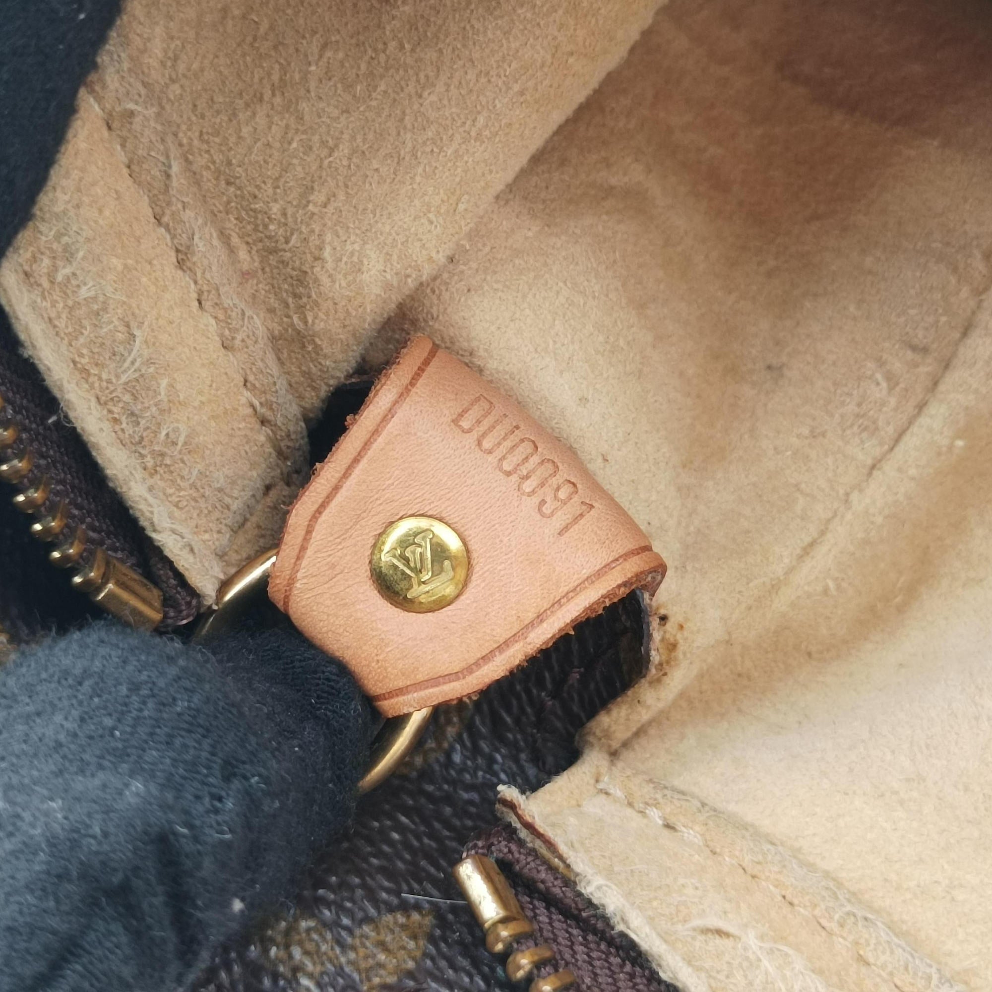 Secondhand Louis Vuitton LOOPING GM Brown Monogram Canvas M51145 shoulderbag | stylenewstar