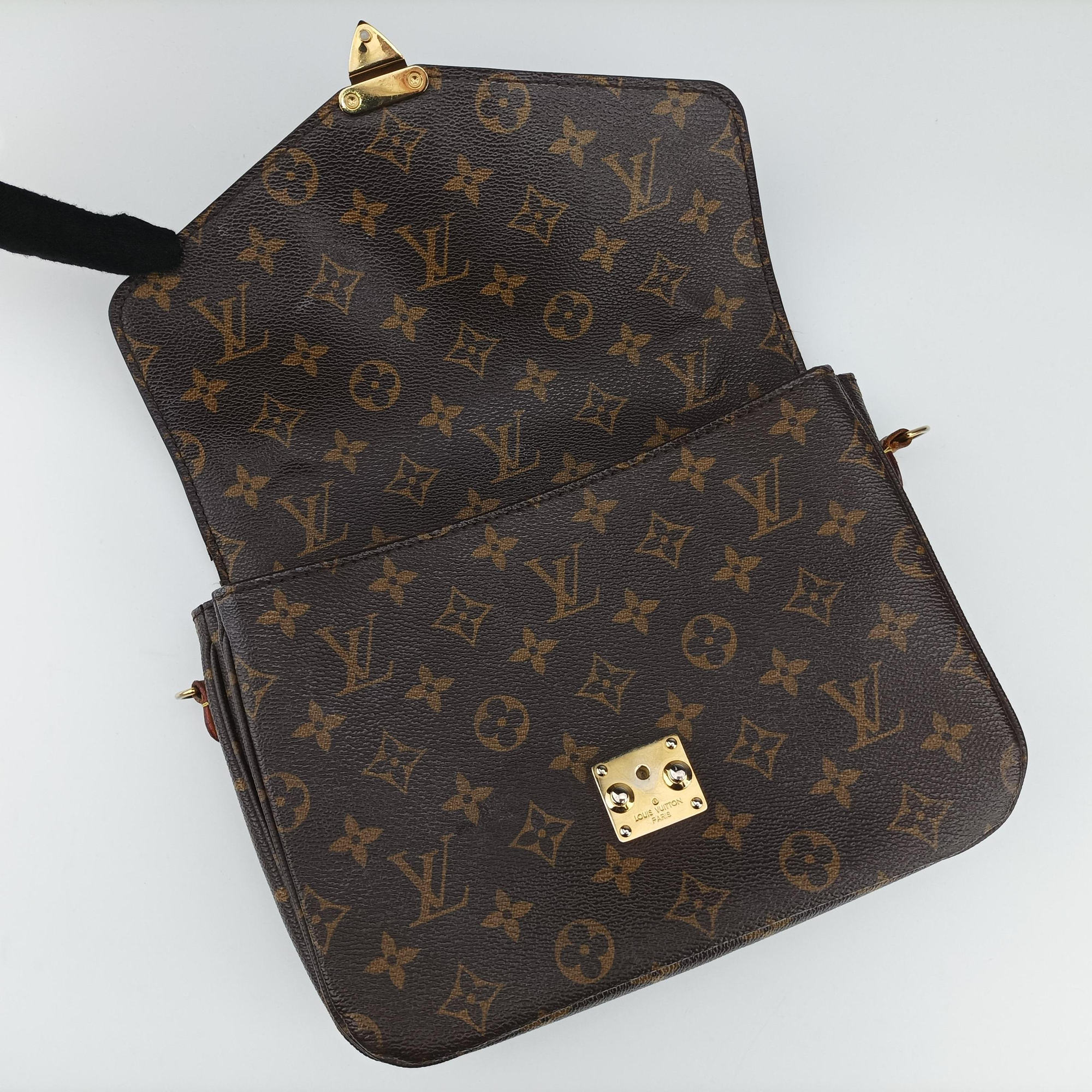 Pre-owned Louis Vuitton Pochette Metis MM Brown Monogram Canvas M44875 shoulderbag | stylenewstar