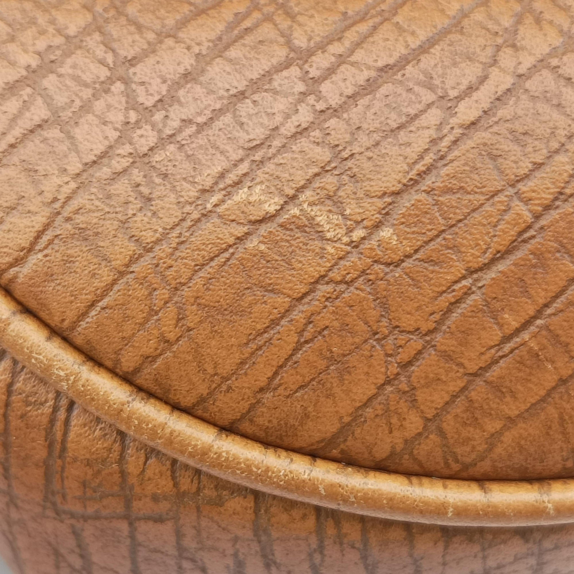 Pre-owned Gucci Bamboo Pagoda Brown Leather 112534 handbag | stylenewstar