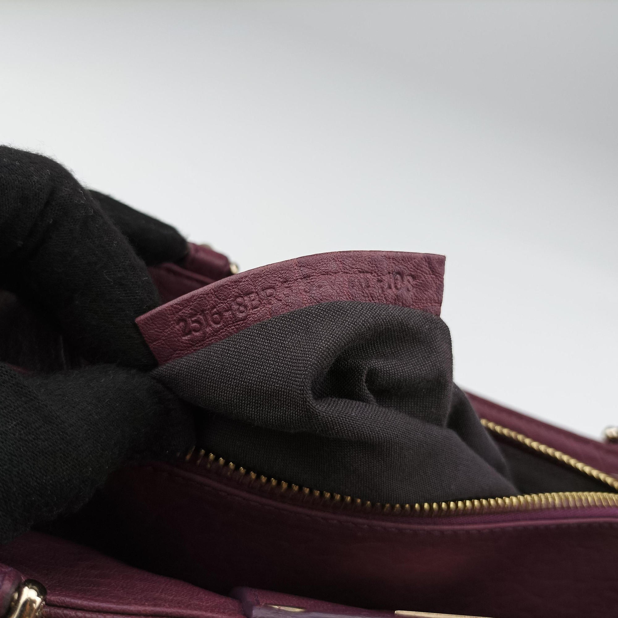 Pre-owned Fendi Mia Purple Leather 8BR615 shoulderbag | stylenewstar