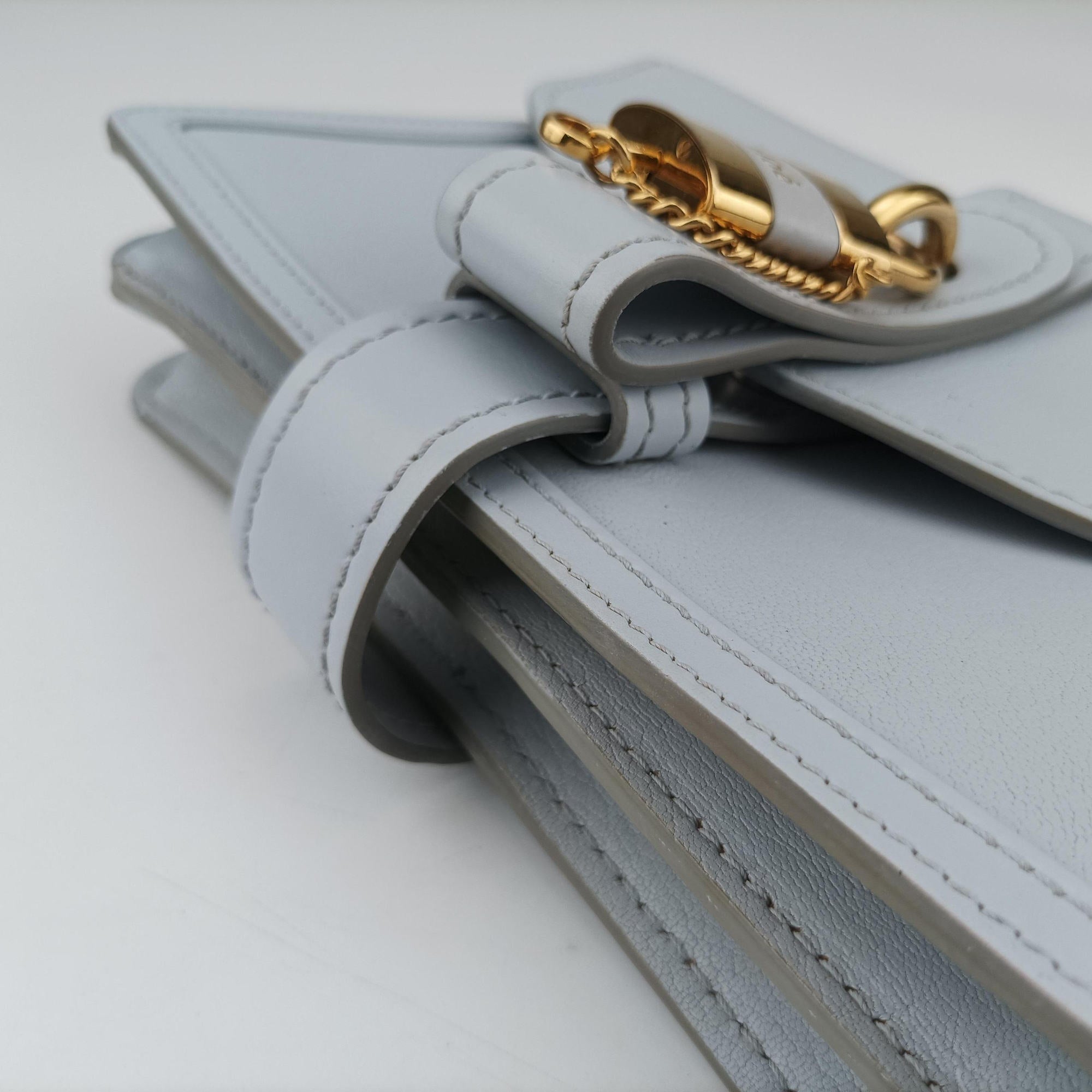 Pre-owned Chloe Abbey Chain Mini Light Blue Leather  shoulderbag | stylenewstar