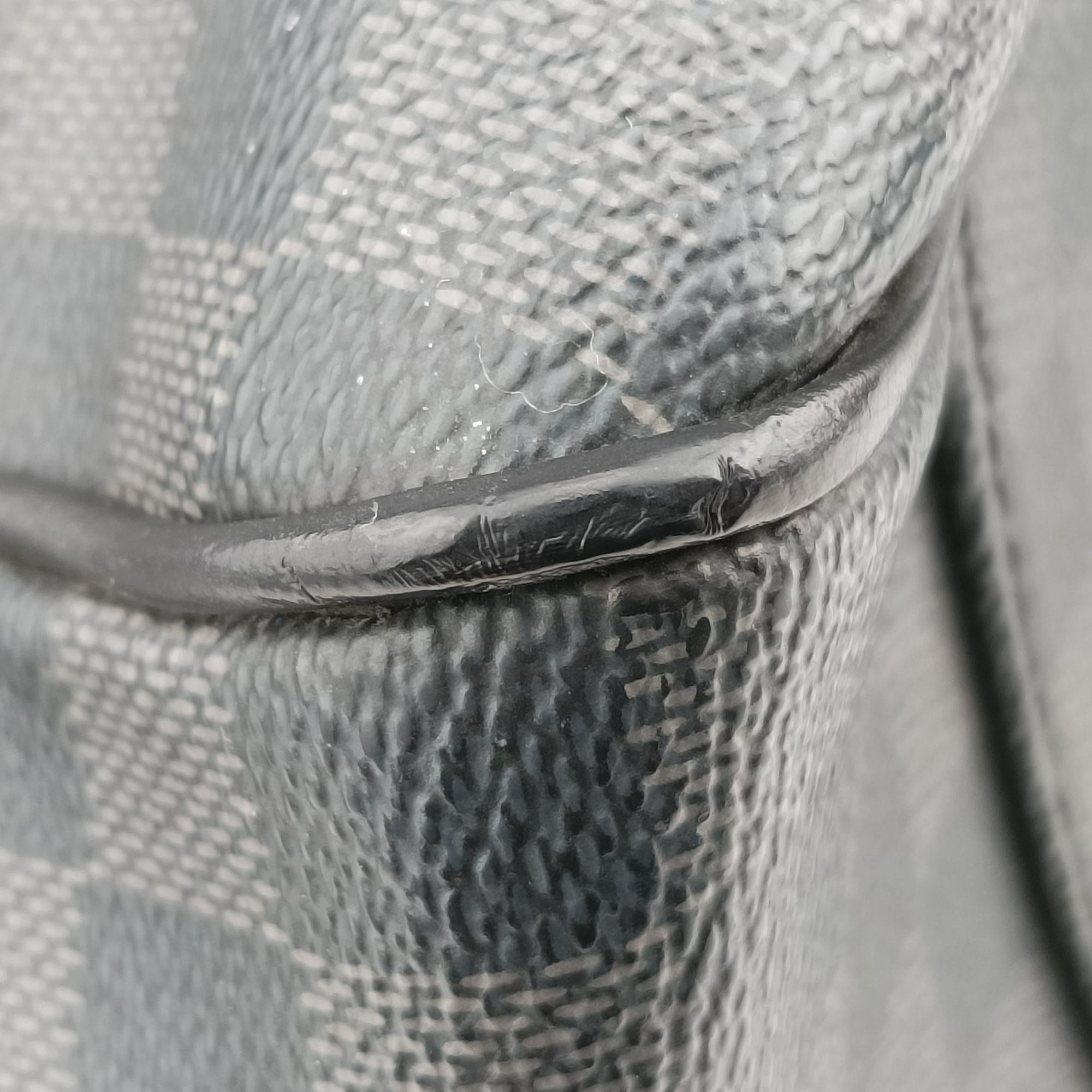 Pre-owned Louis Vuitton TADAO Noir Damier Graphite N51192 shoulderbag | stylenewstar