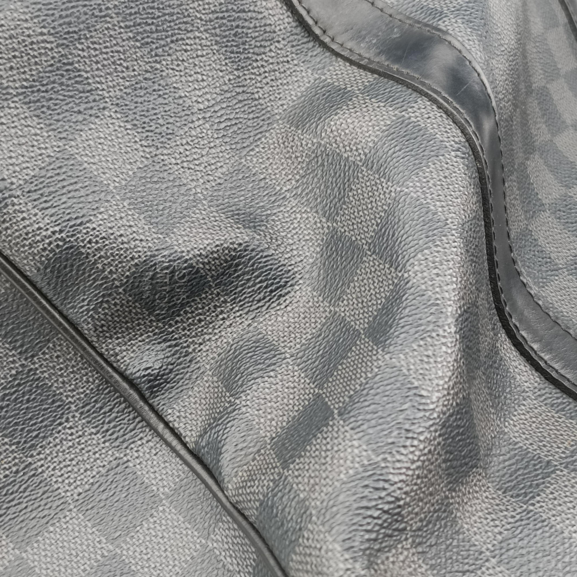 Pre-owned Louis Vuitton TADAO Noir Damier Graphite N51192 shoulderbag | stylenewstar