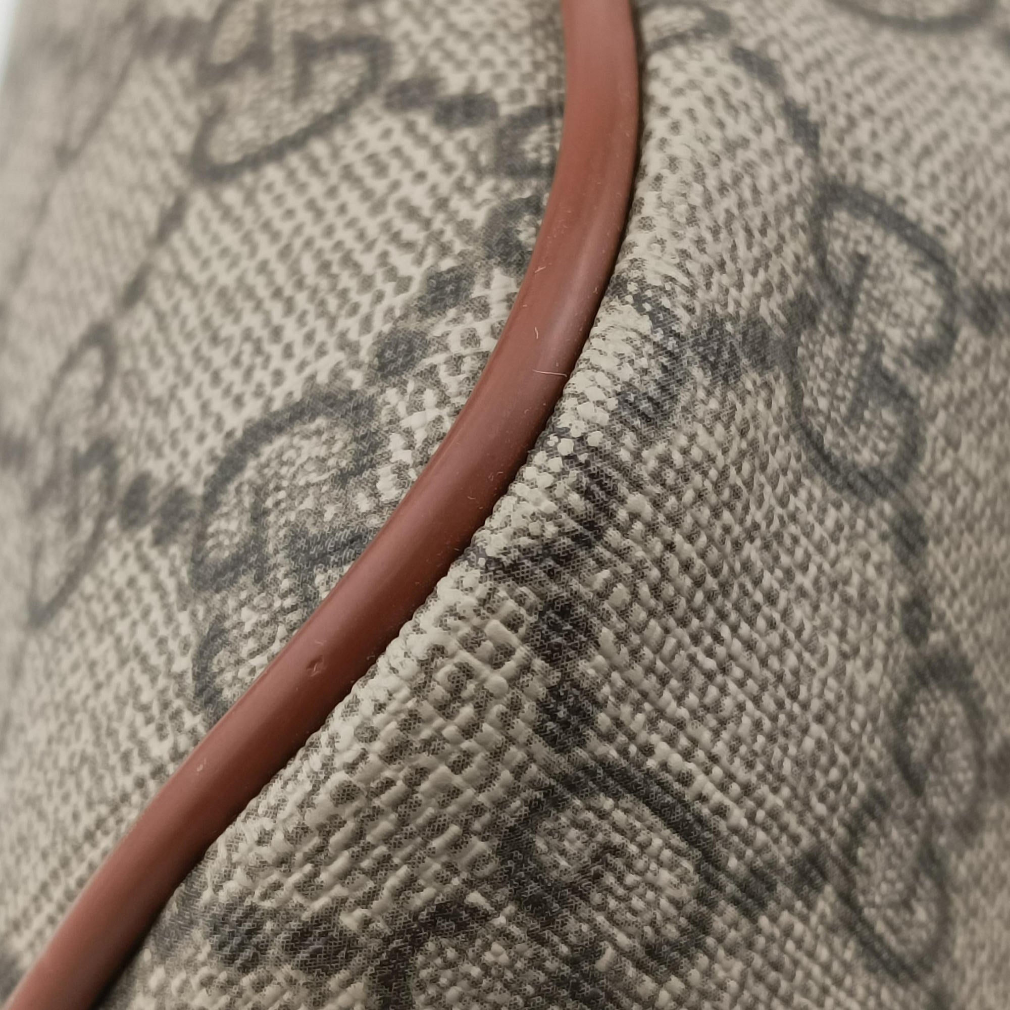 Vintage Gucci GG Supreme Brown PVC coated canvas 453705 shoulderbag | stylenewstar