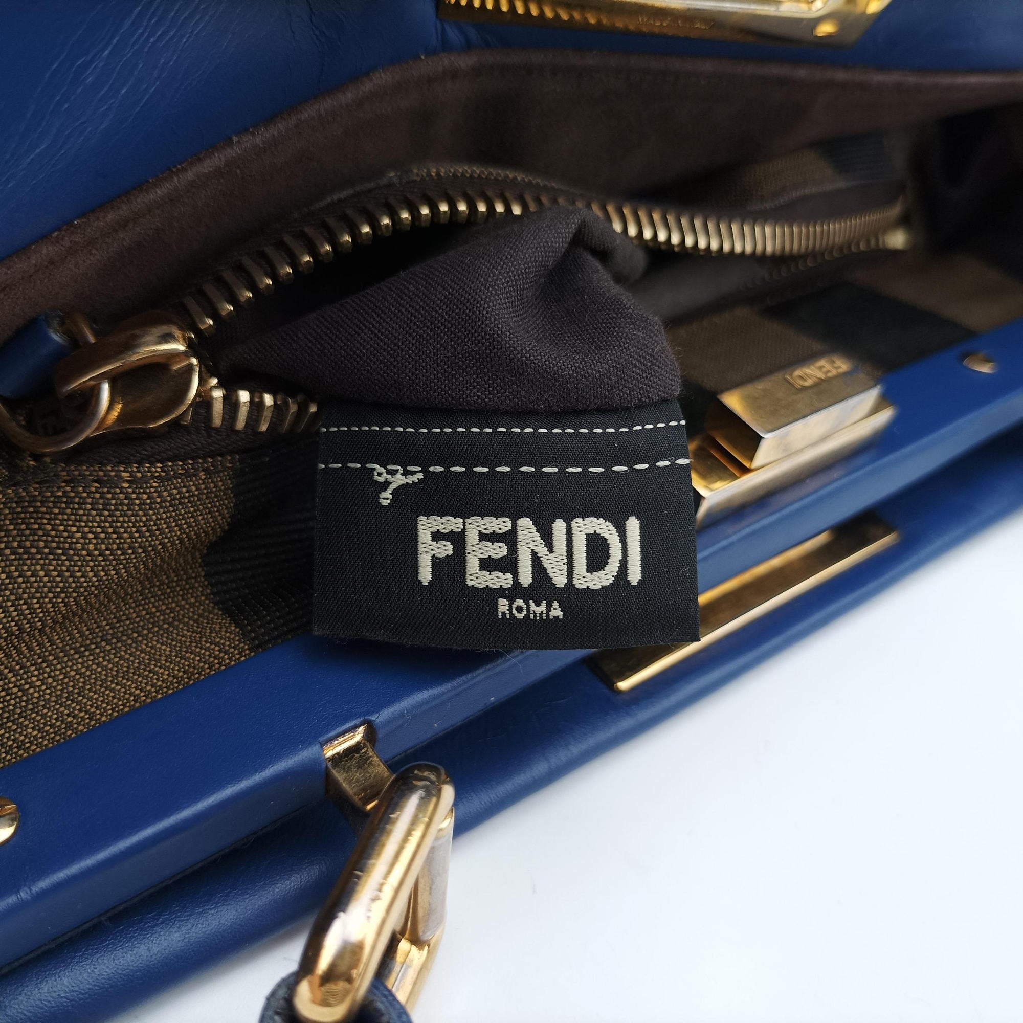 Secondhand Fendi PEEKABOO Blue Leather 8BN226 shoulderbag | stylenewstar