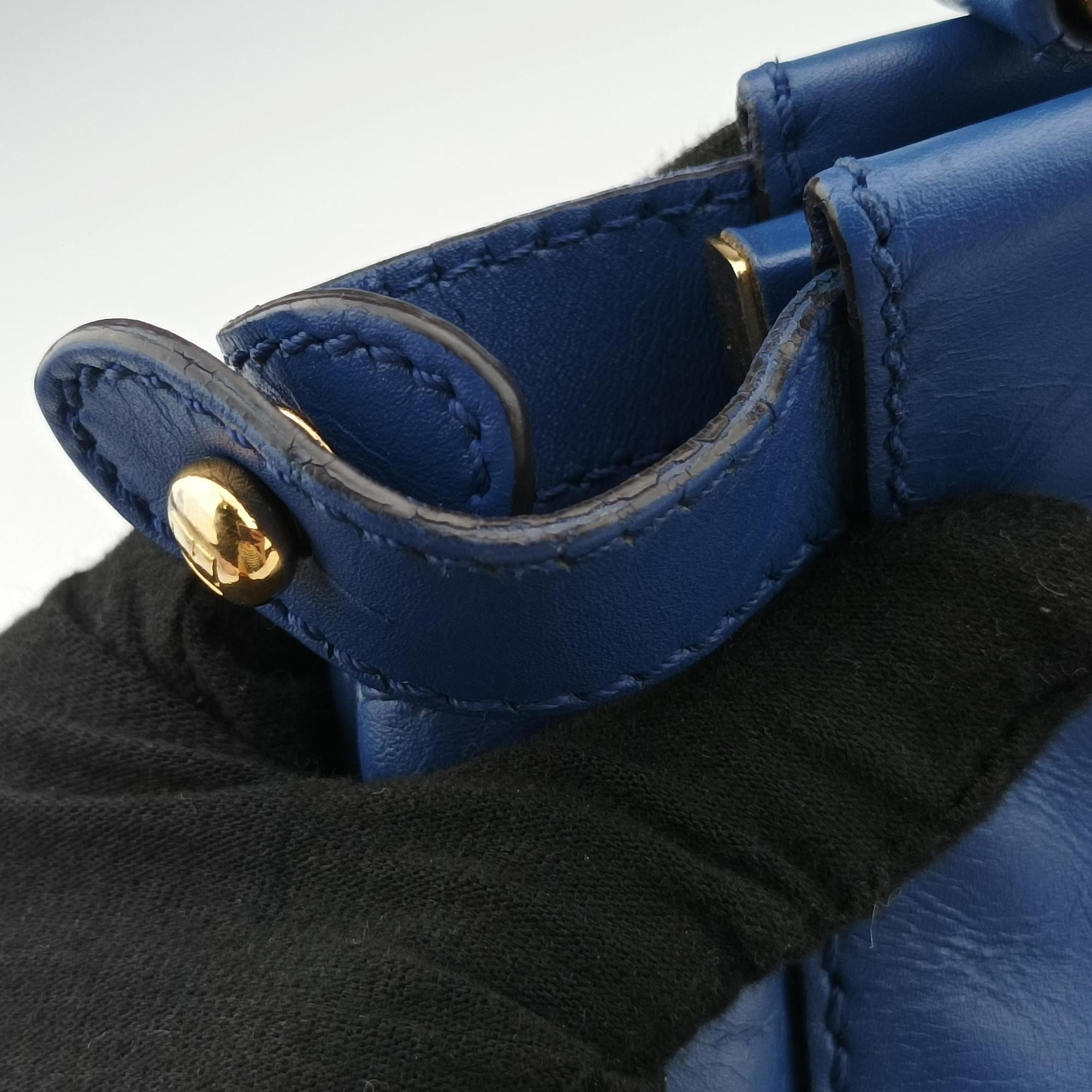 Secondhand Fendi PEEKABOO Blue Leather 8BN226 shoulderbag | stylenewstar