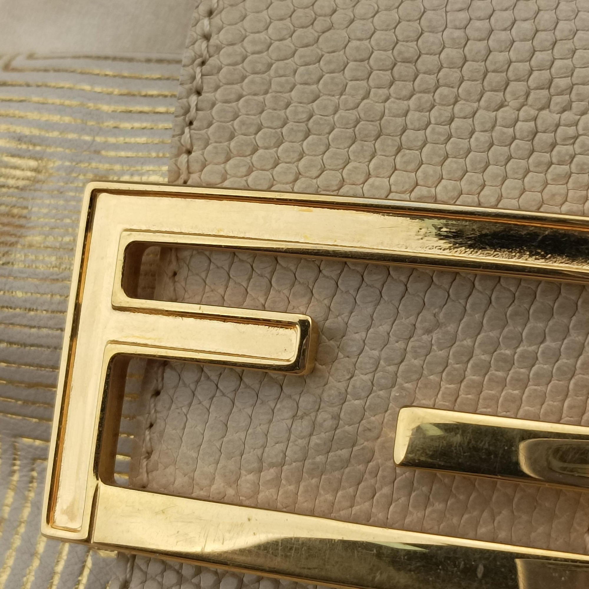 Pre-owned Fendi Bento Box Beige×Golden Canvas×Leather 101633 shoulderbag | stylenewstar