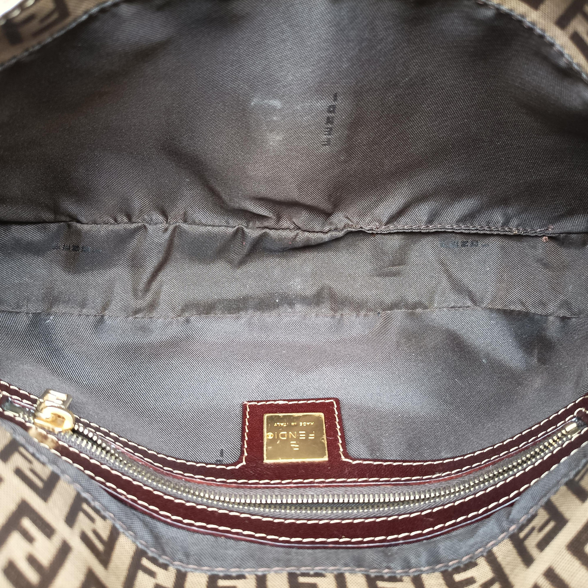 Pre-owned Fendi Baguette Brown PVC coated canvas 26424 shoulderbag | stylenewstar